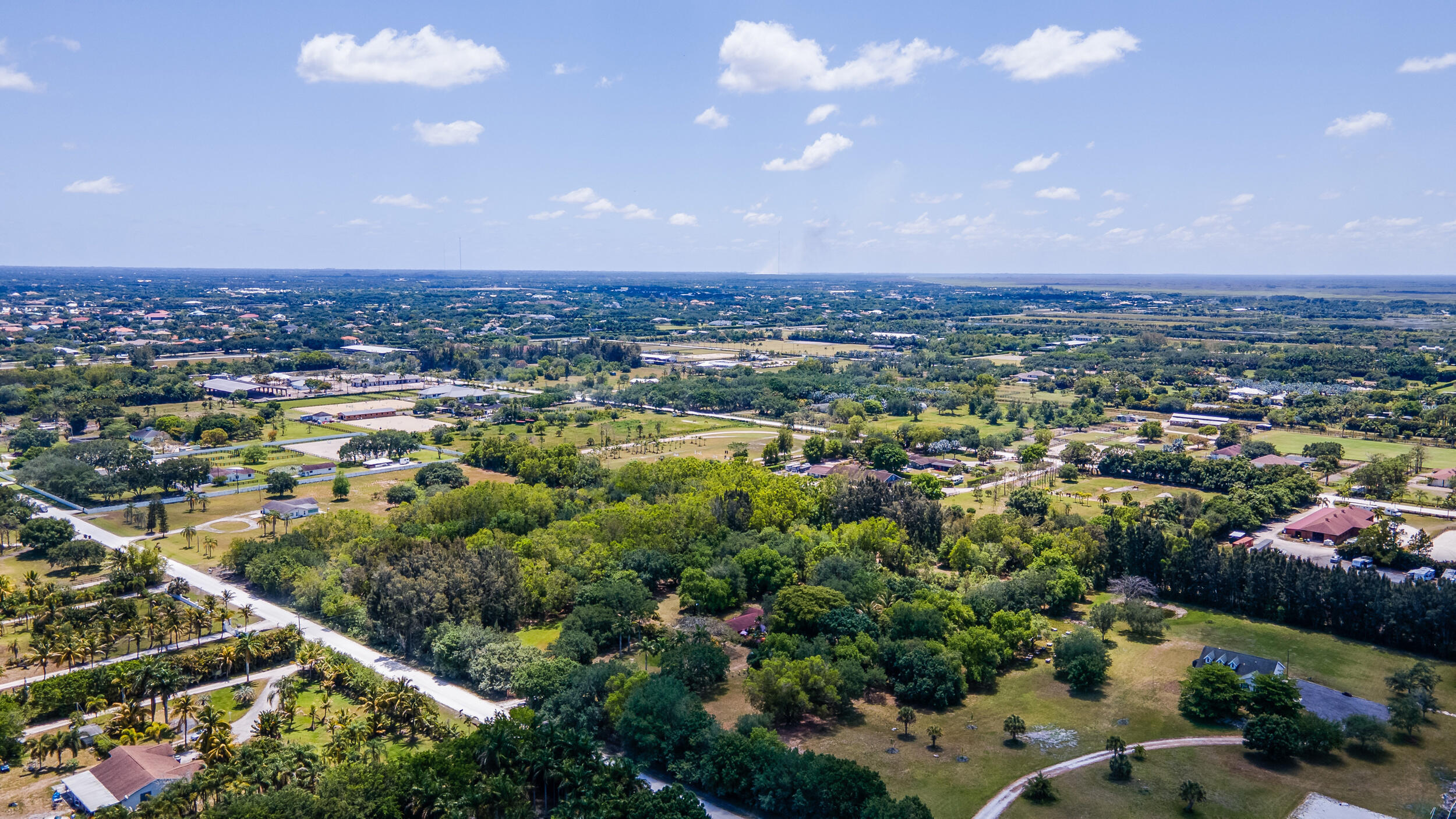 16688 Rustic Road Property Photo 8