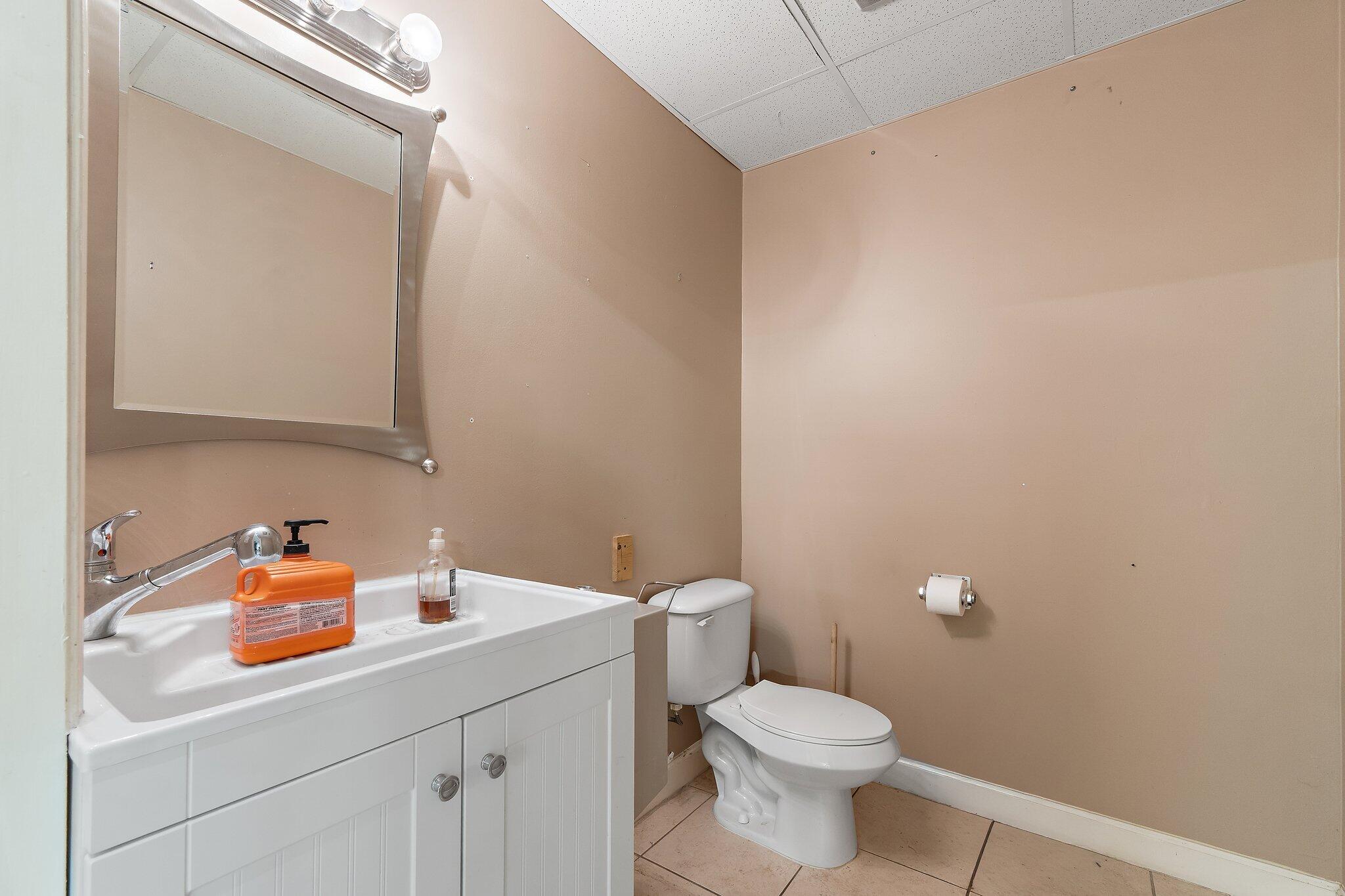 803 Maplewood Drive 36b Property Photo 11