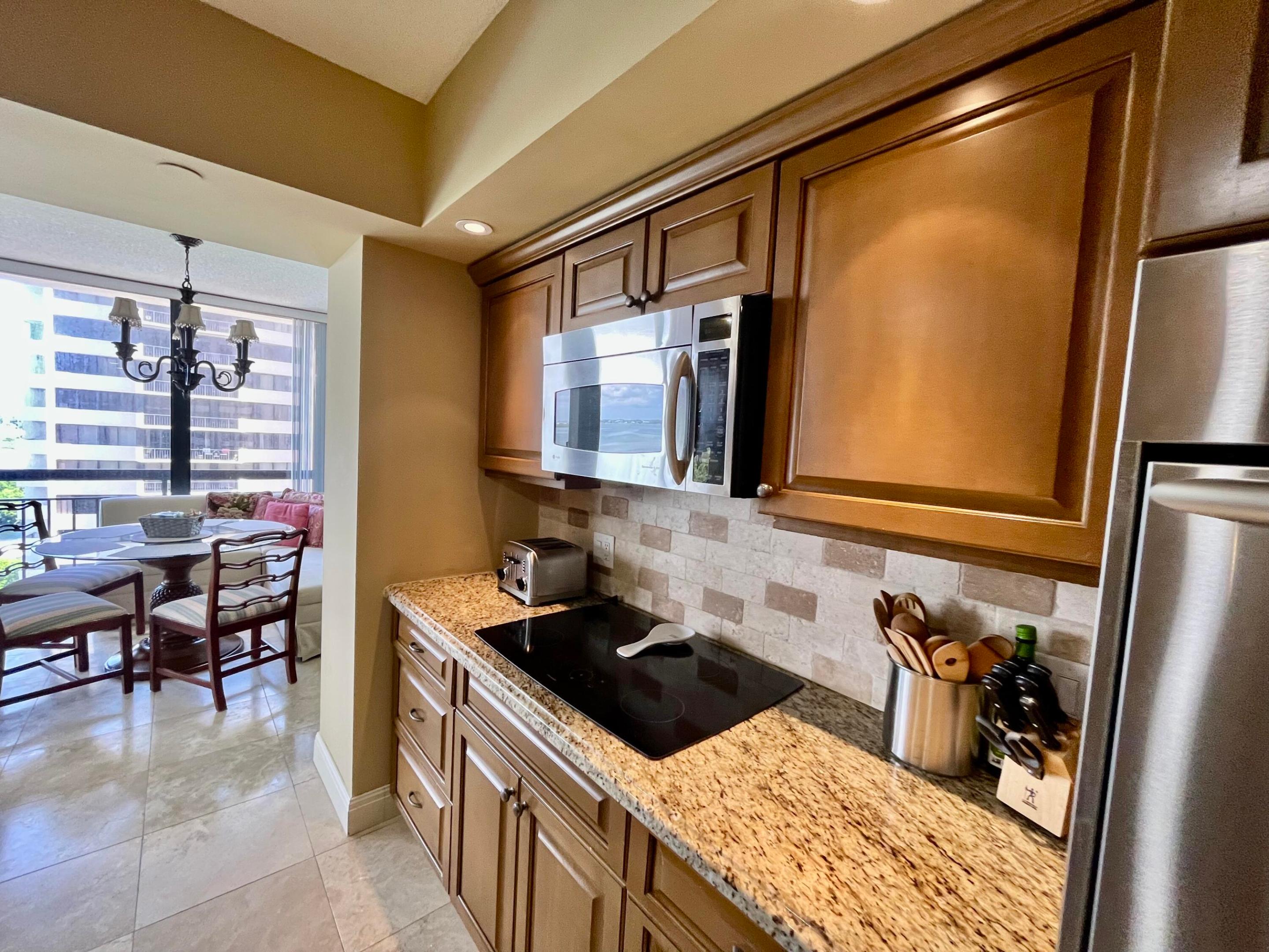 4100 N Ocean Drive 803 Property Photo 16