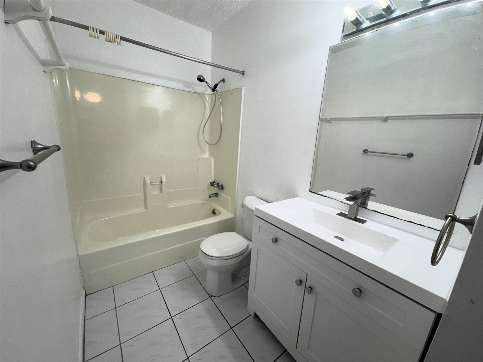 1701 Buchanan Street 203 Property Photo 6