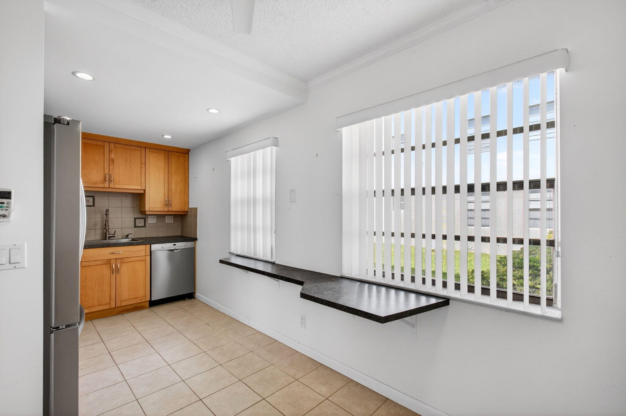 167 Normandy D Property Photo 9