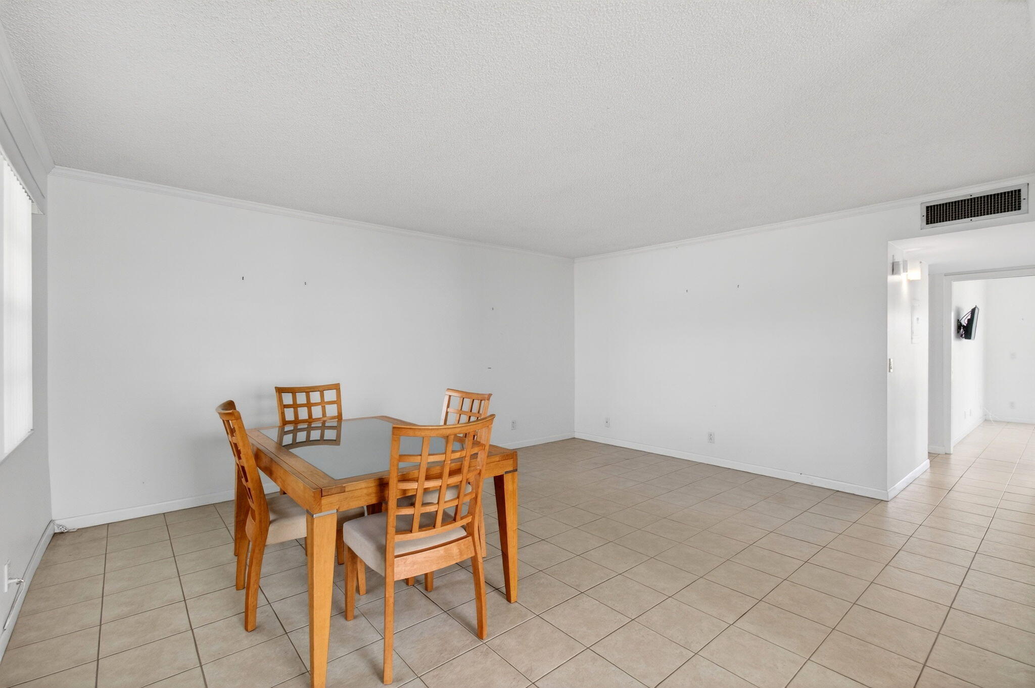 167 Normandy D Property Photo 14
