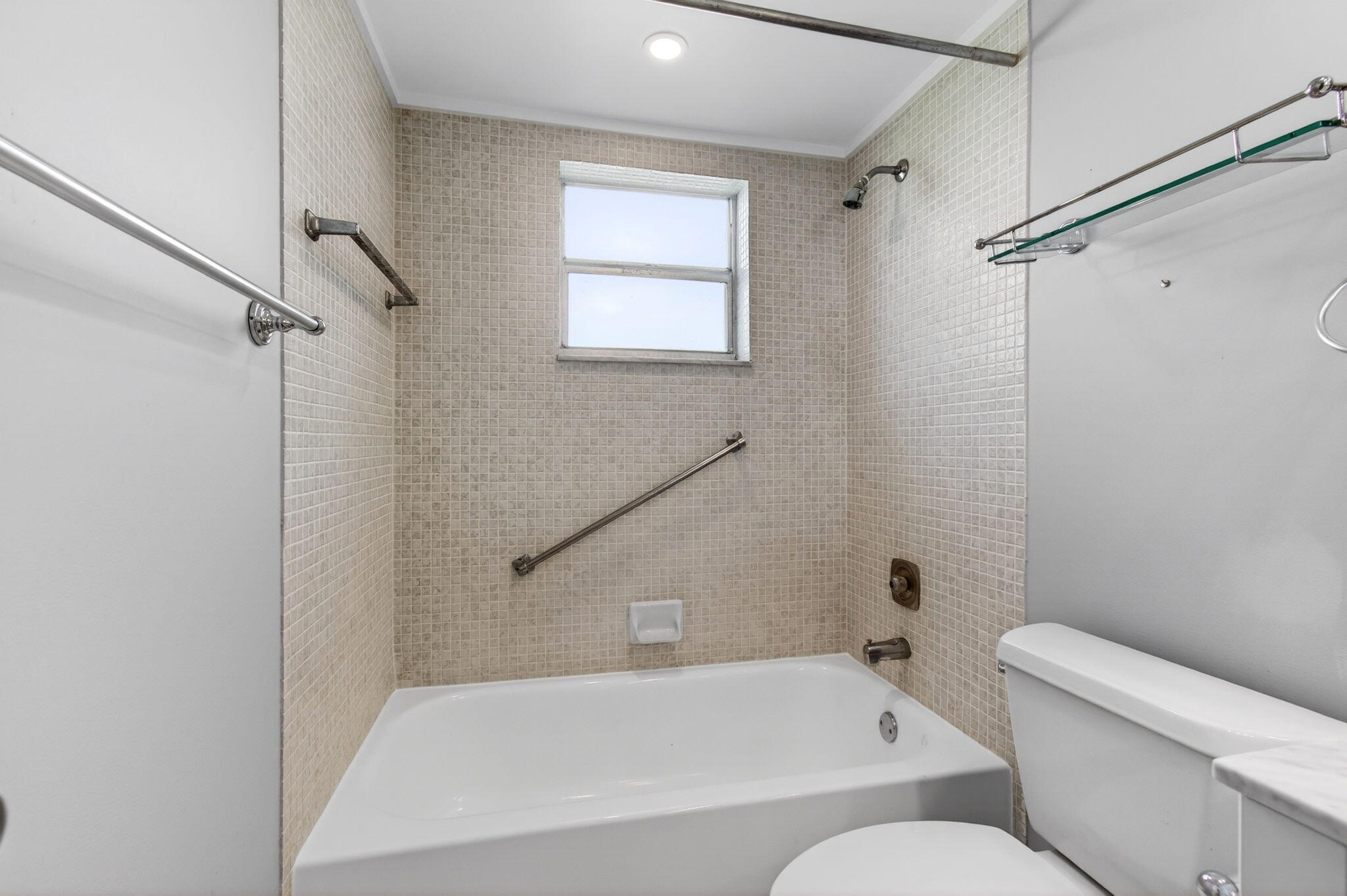 167 Normandy D Property Photo 20