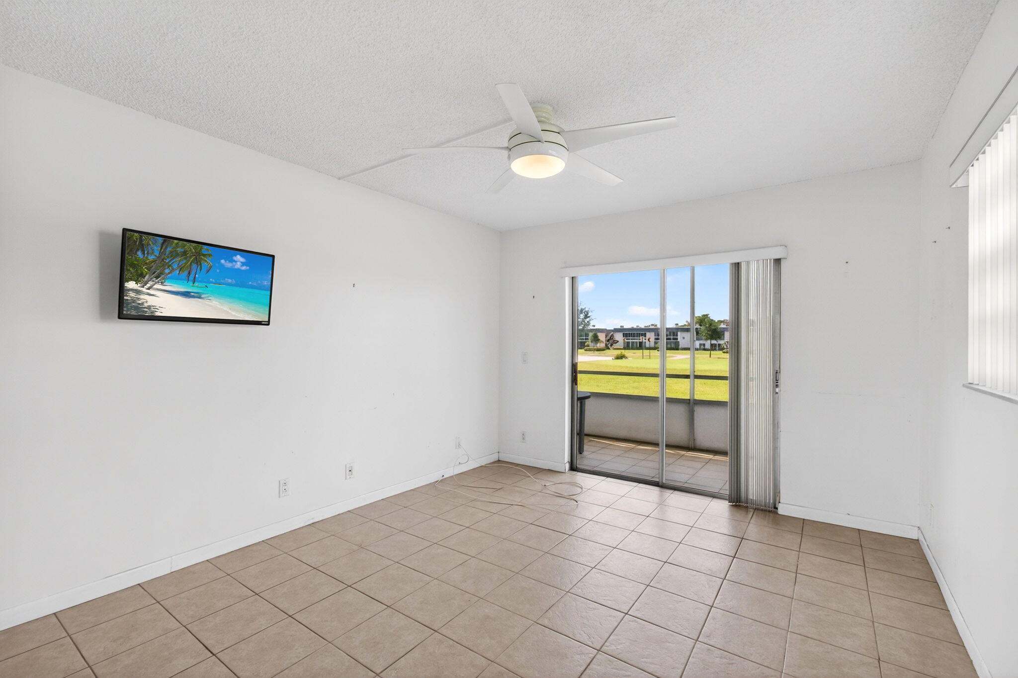 167 Normandy D Property Photo 23