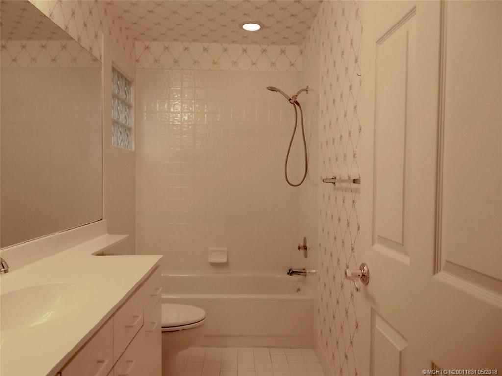 2110 Sw Olympic Club Terrace Property Photo 12