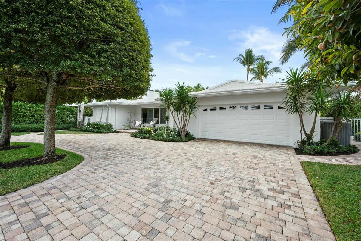 232 Cove Place Property Photo 5