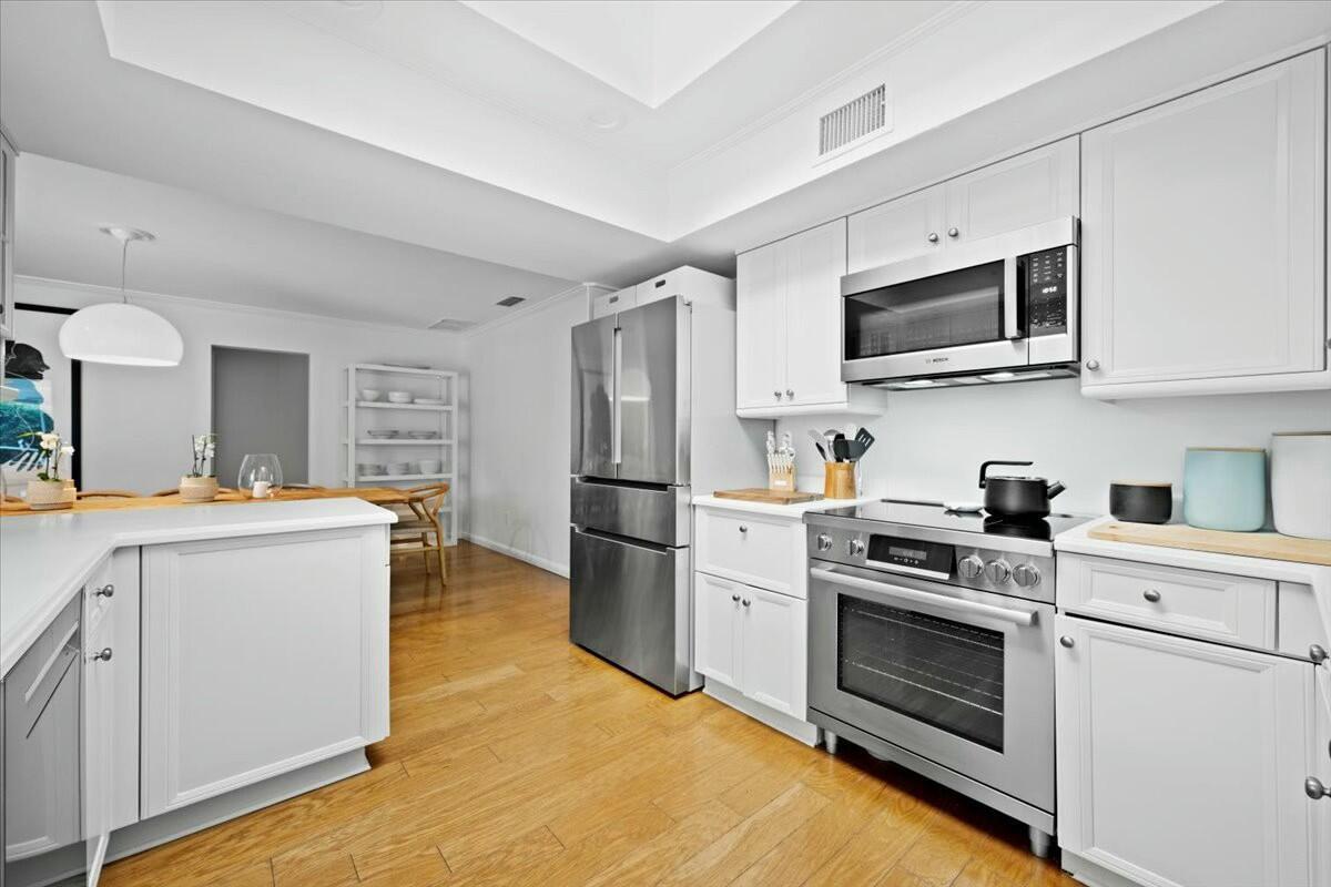 232 Cove Place Property Photo 20