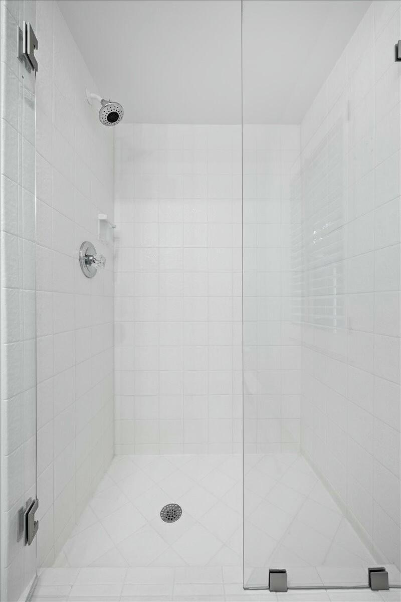 232 Cove Place Property Photo 33