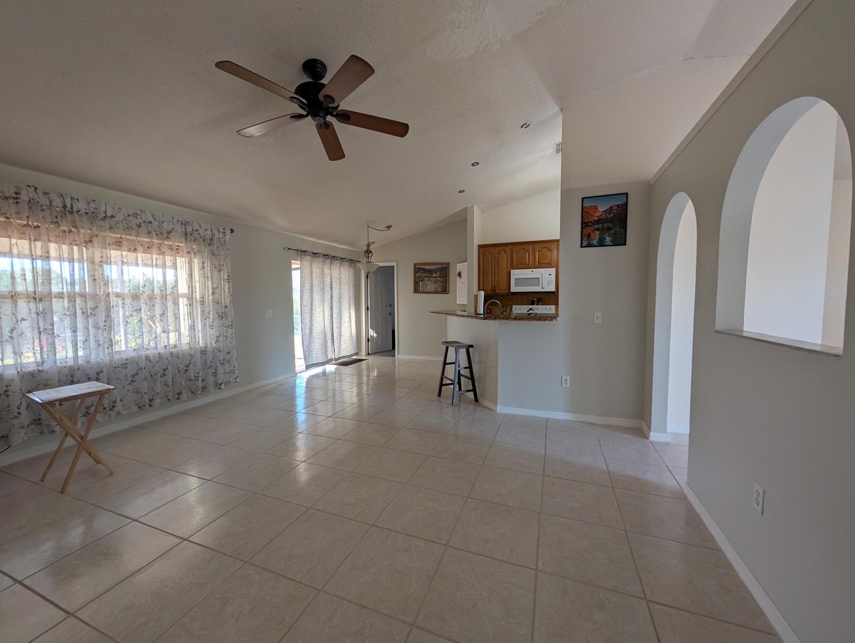 531 Sw Bradshaw Circle Property Photo 10