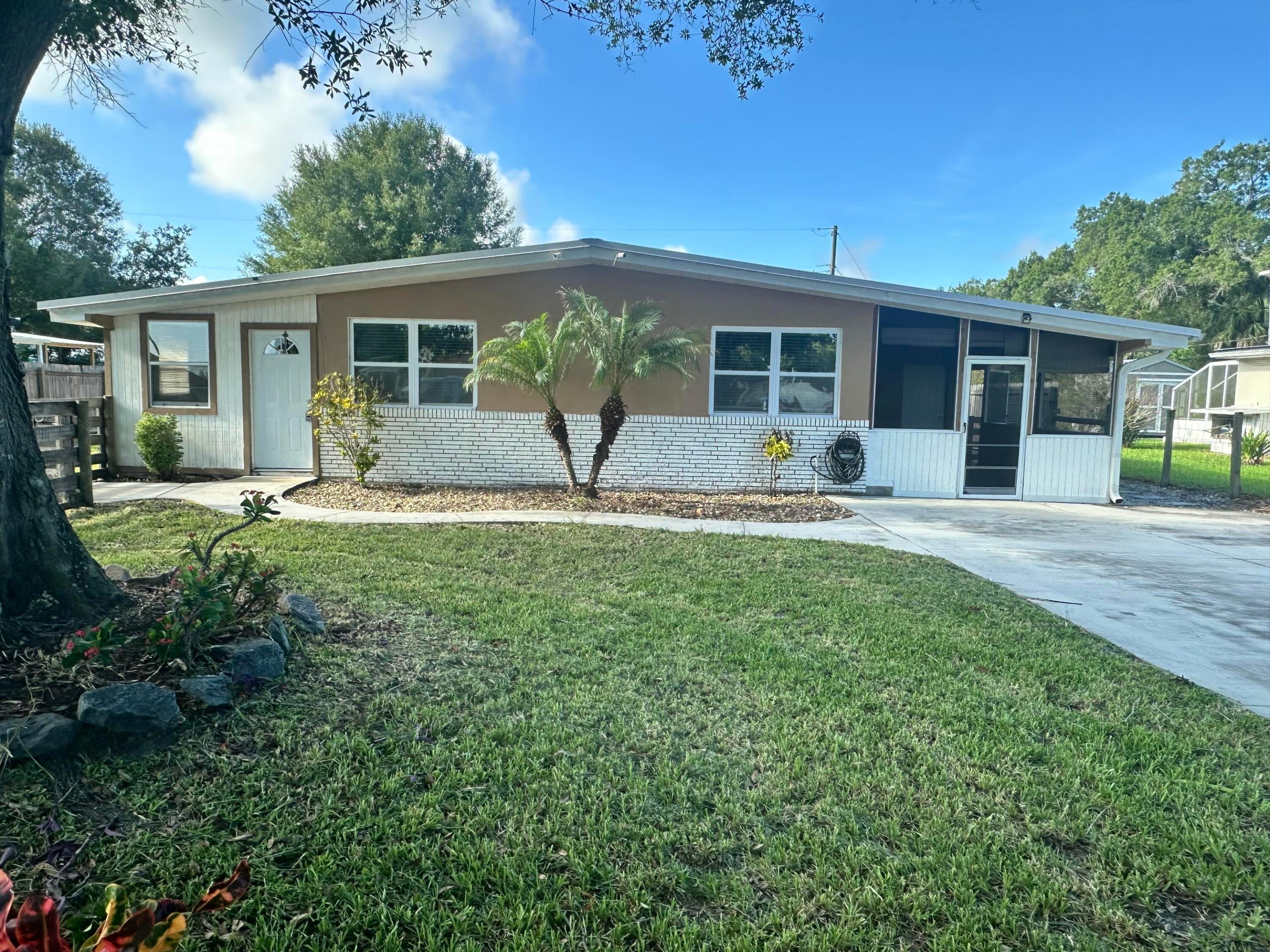 1005 Nw 5th Street Property Photo 1