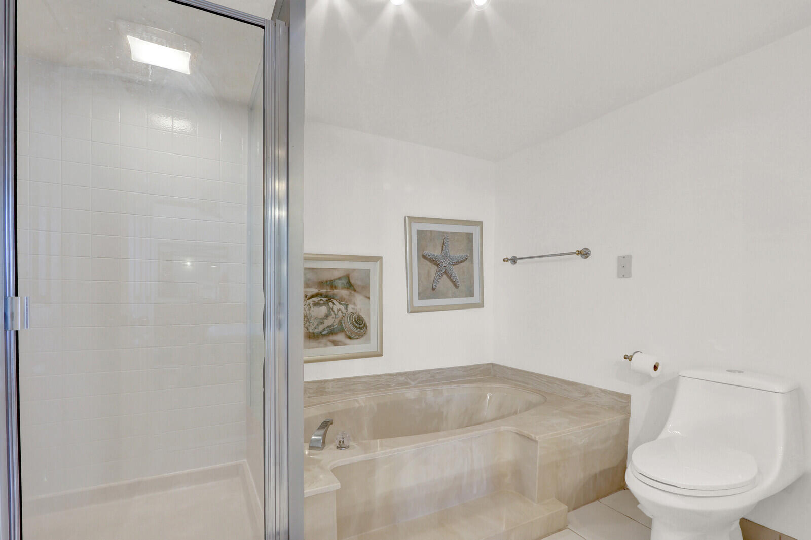 5510 N Ocean Drive 12b Property Photo 20