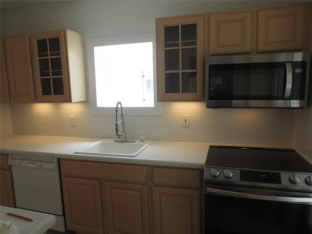 1004 Ne 3rd Street Property Photo 5