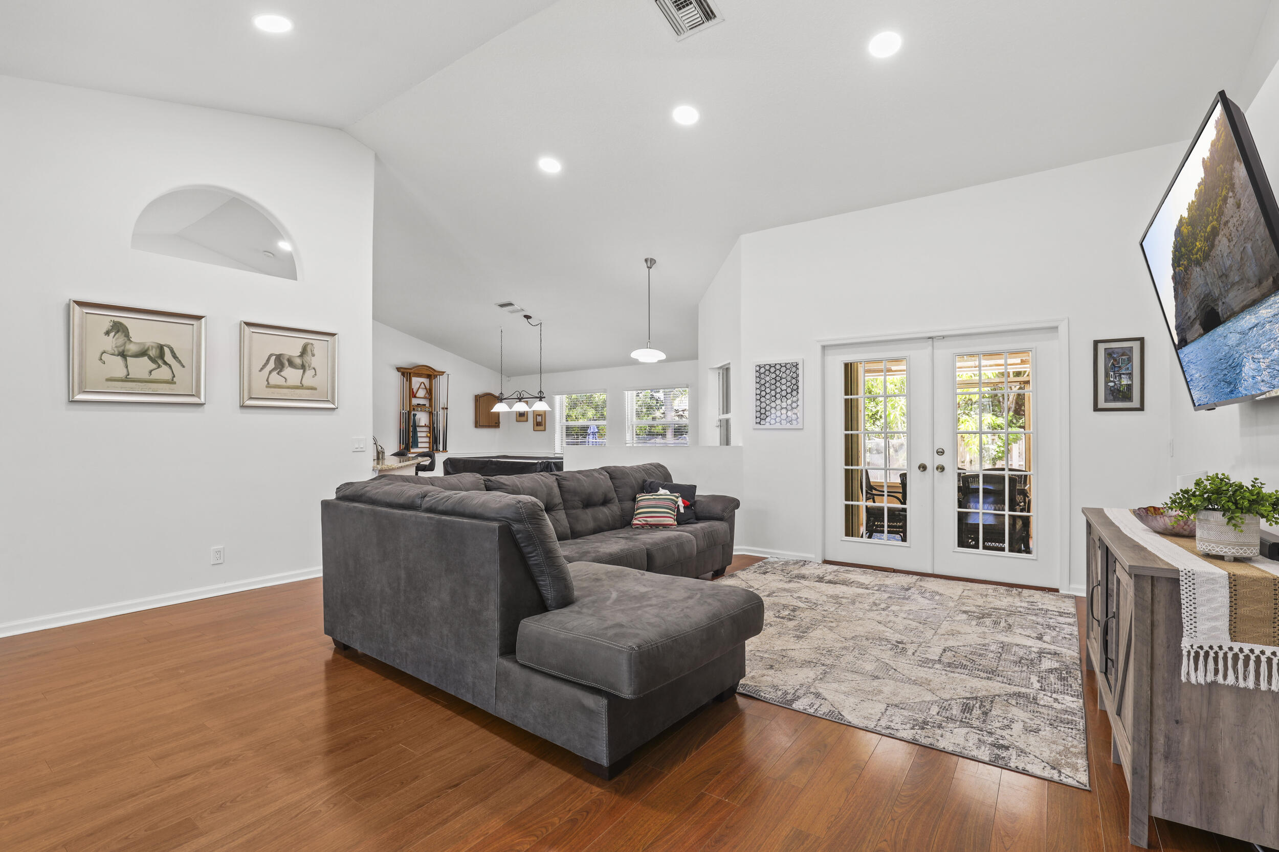 13885 Sheffield Street Property Photo 7