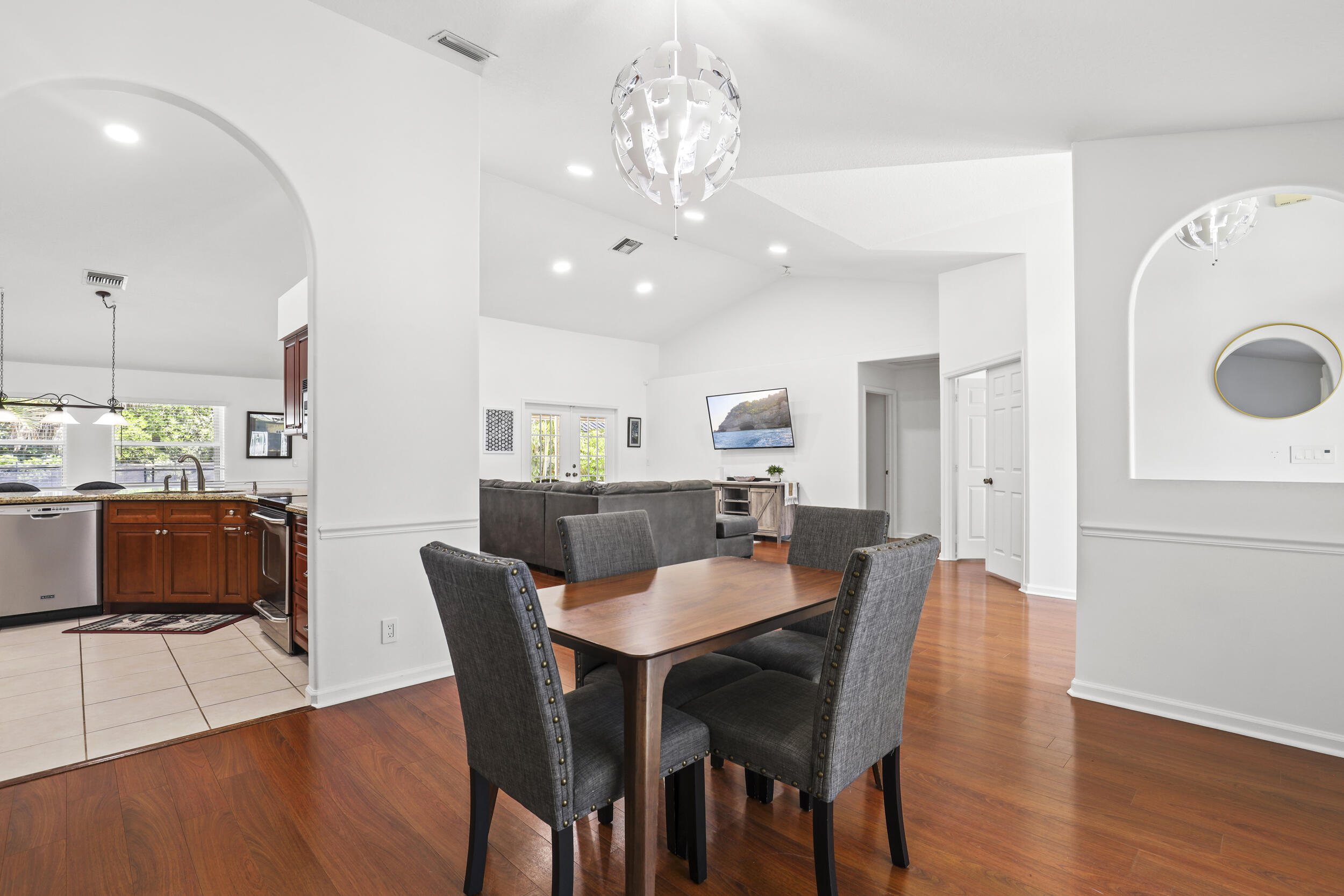 13885 Sheffield Street Property Photo 10