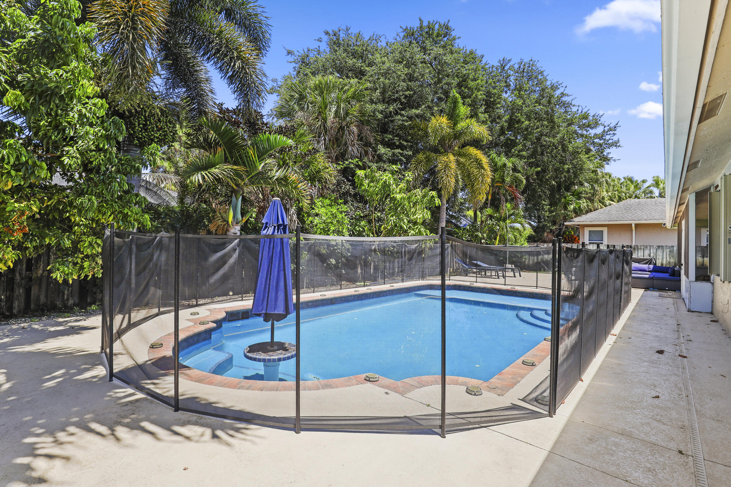 13885 Sheffield Street Property Photo 29