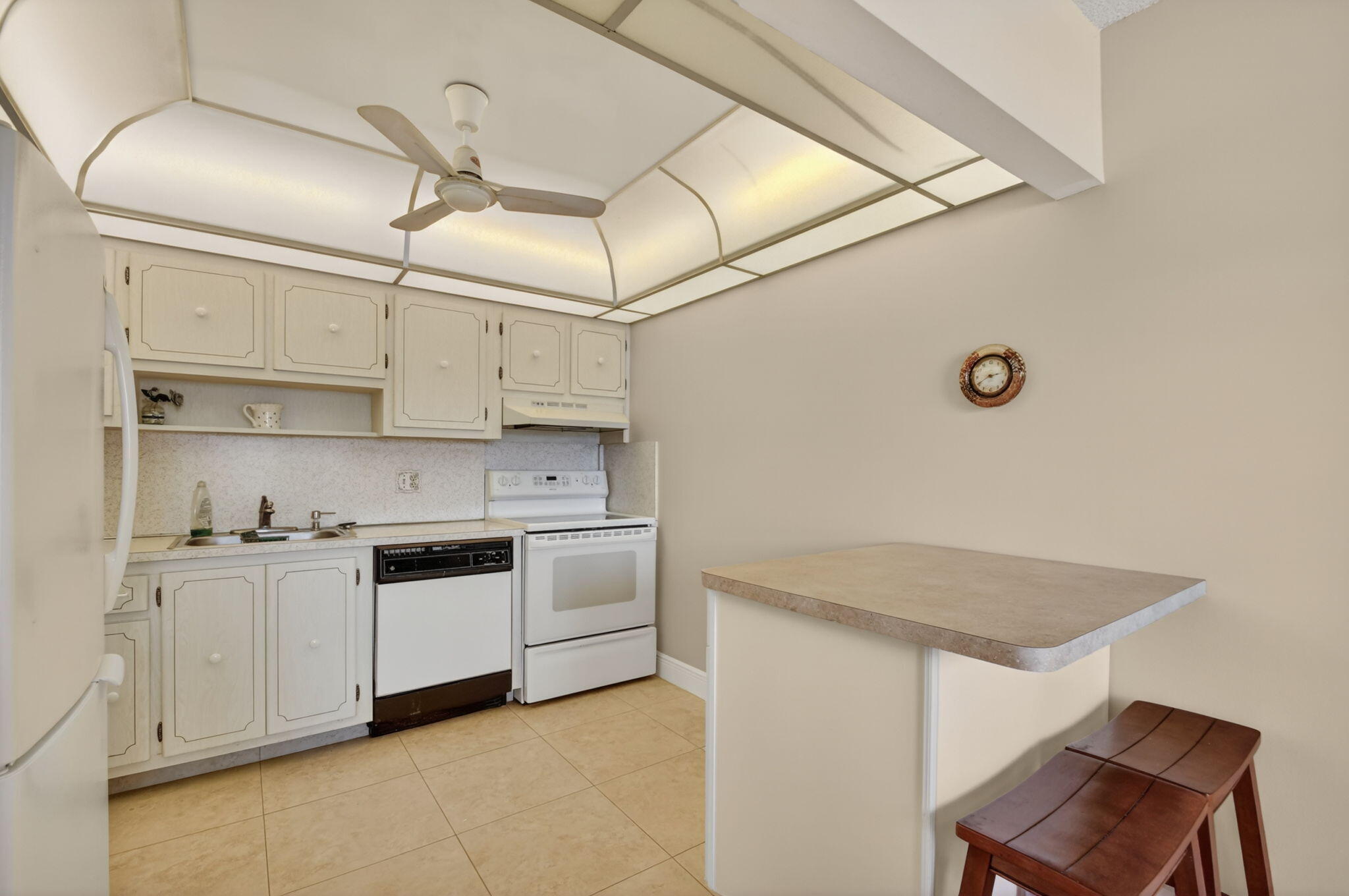 202 Wellington D Property Photo 8