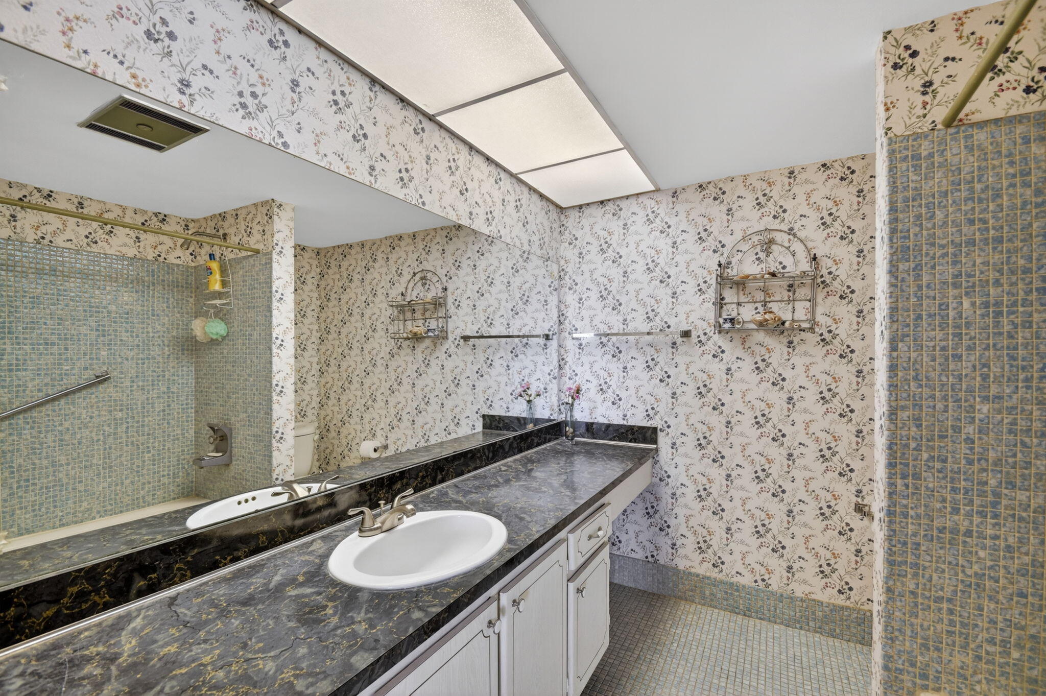 202 Wellington D Property Photo 11