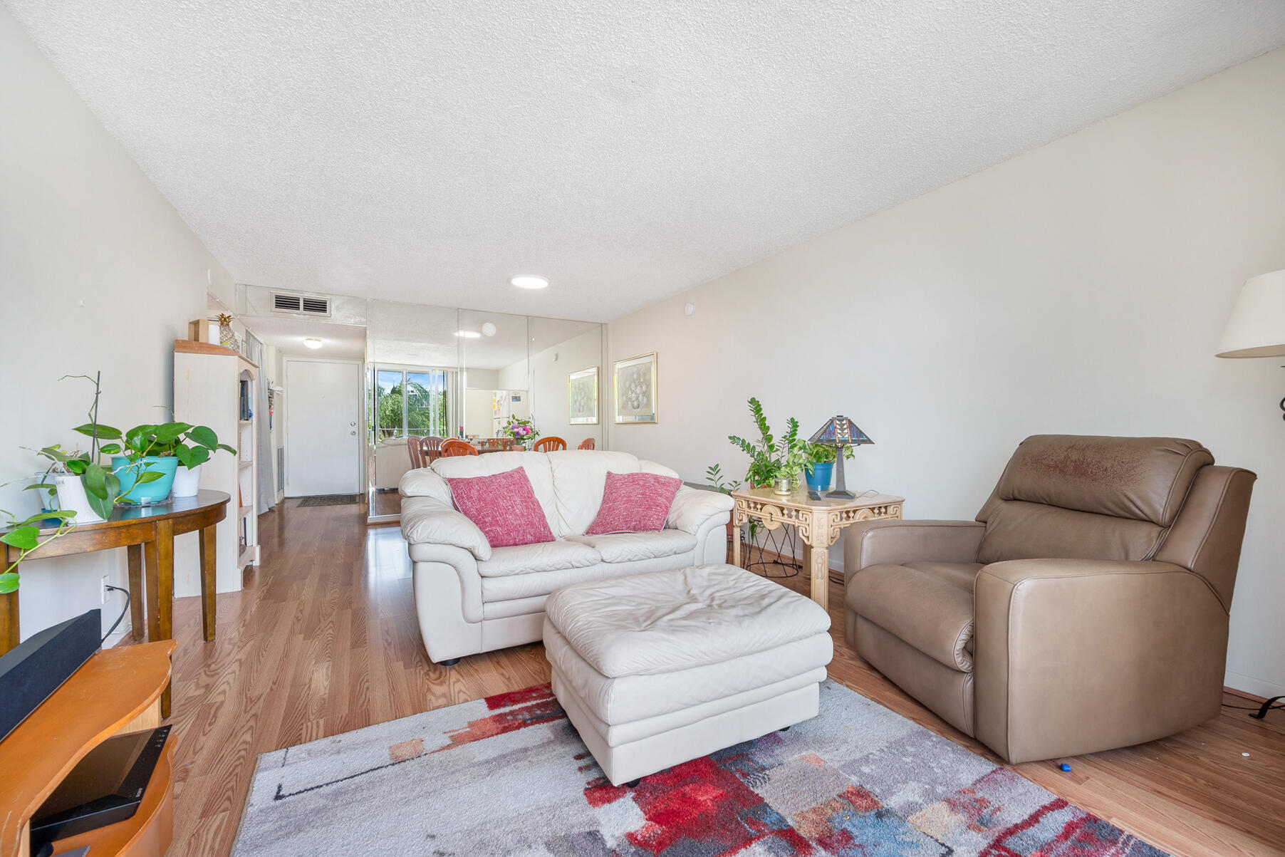 500 Executive Center Drive 3k Property Photo 11