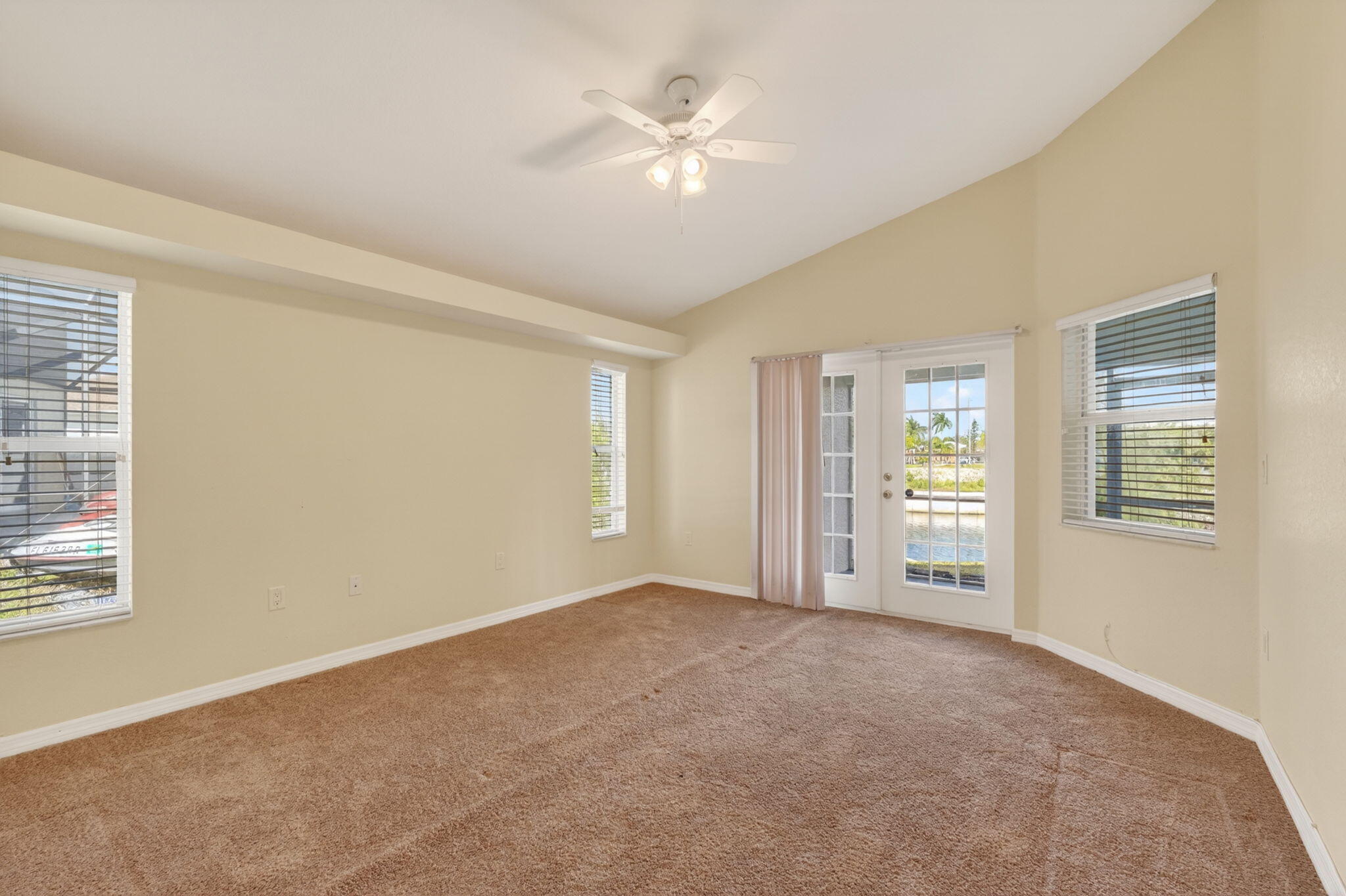 2902 Sw 17th Avenue Property Photo 14