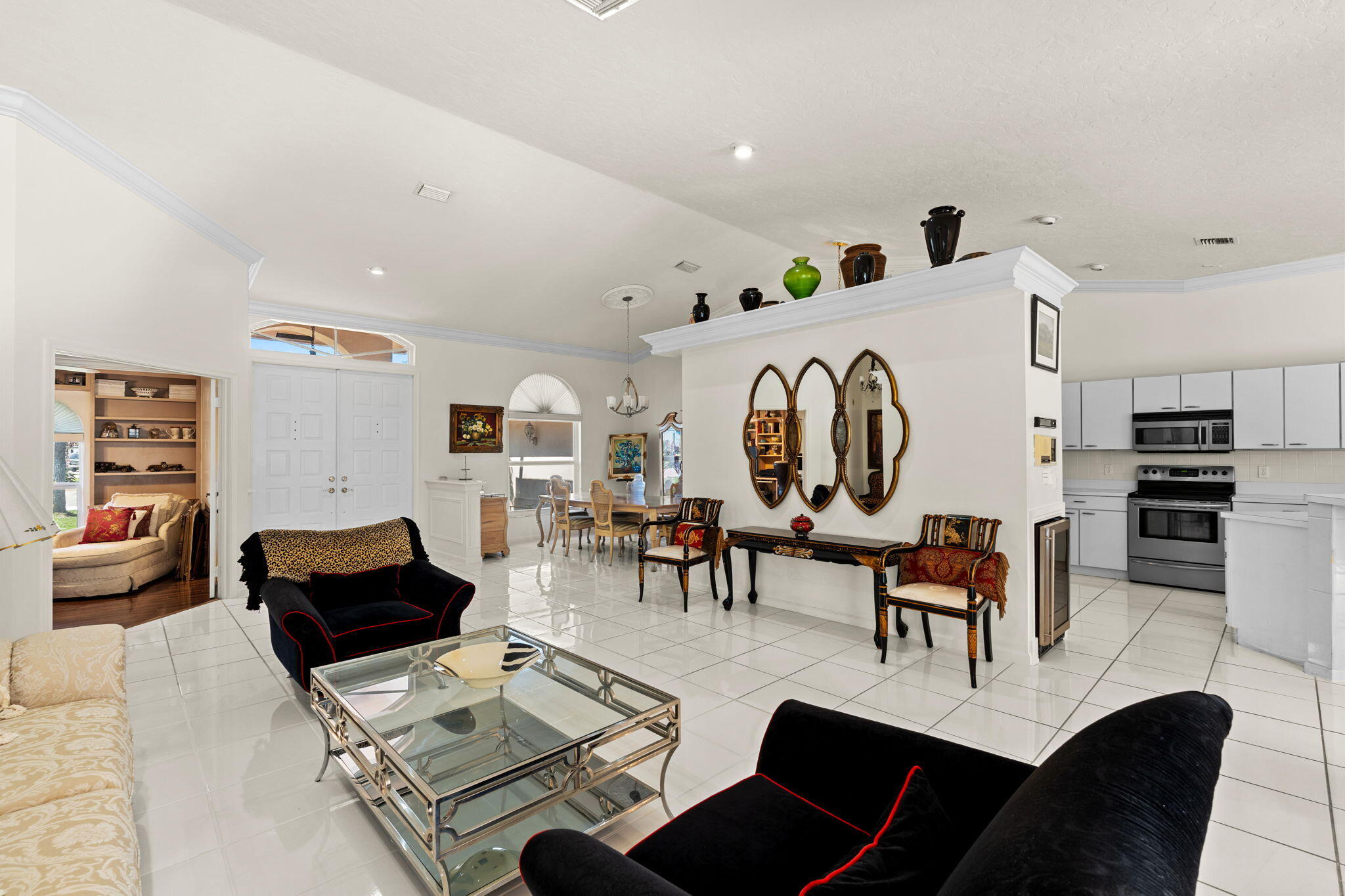 15495 Rolling Meadows Circle Property Photo 7