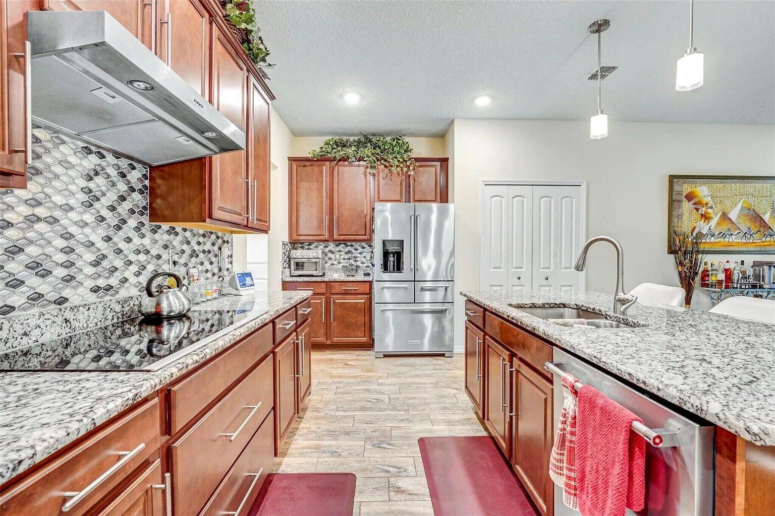 5111 Nw Newark Lane Property Photo 7