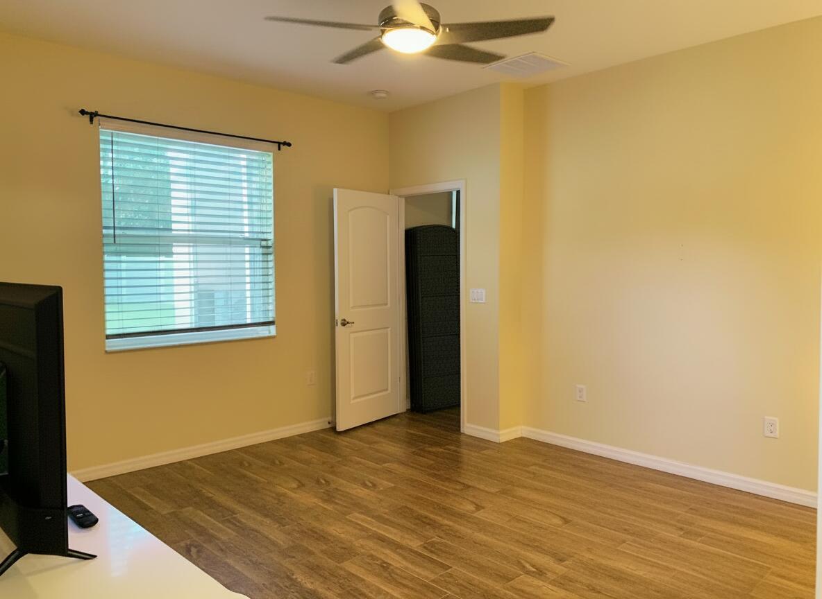 5111 Nw Newark Lane Property Photo 18