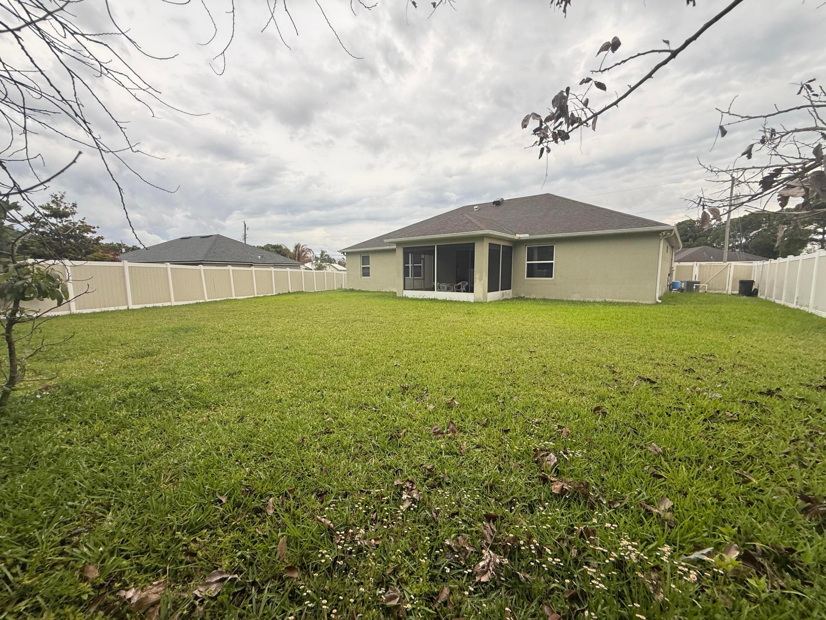 5111 Nw Newark Lane Property Photo 42