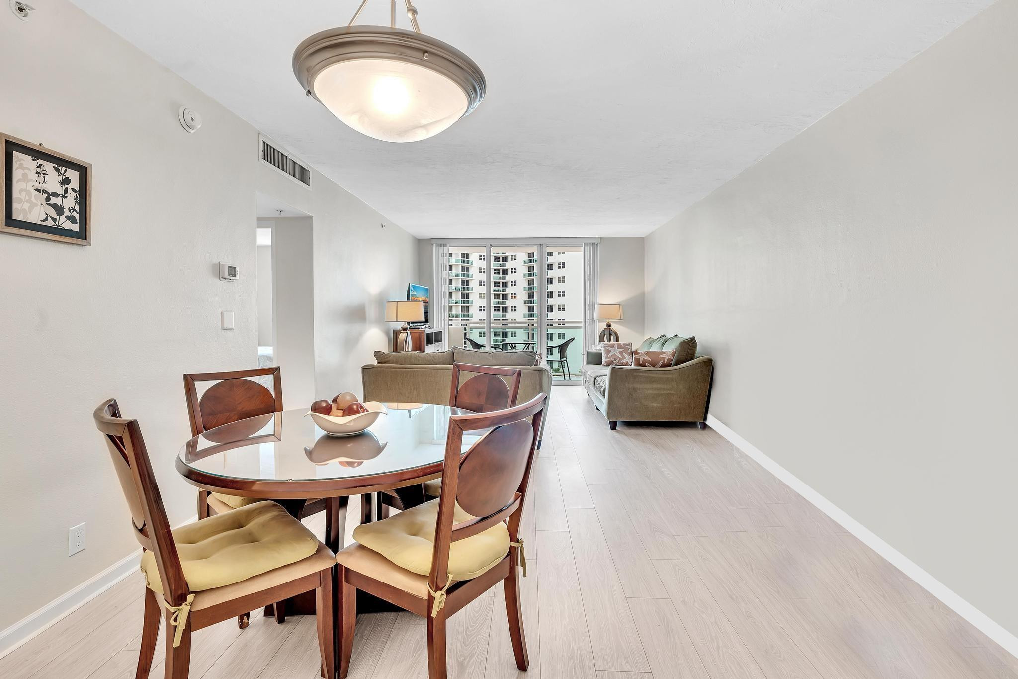 3000 S Ocean Drive 714 Property Photo 10