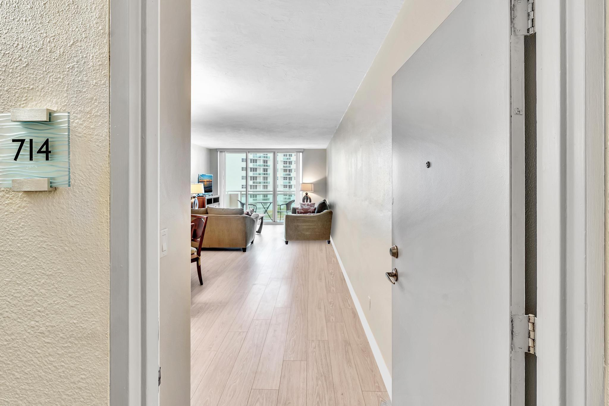 3000 S Ocean Drive 714 Property Photo 11