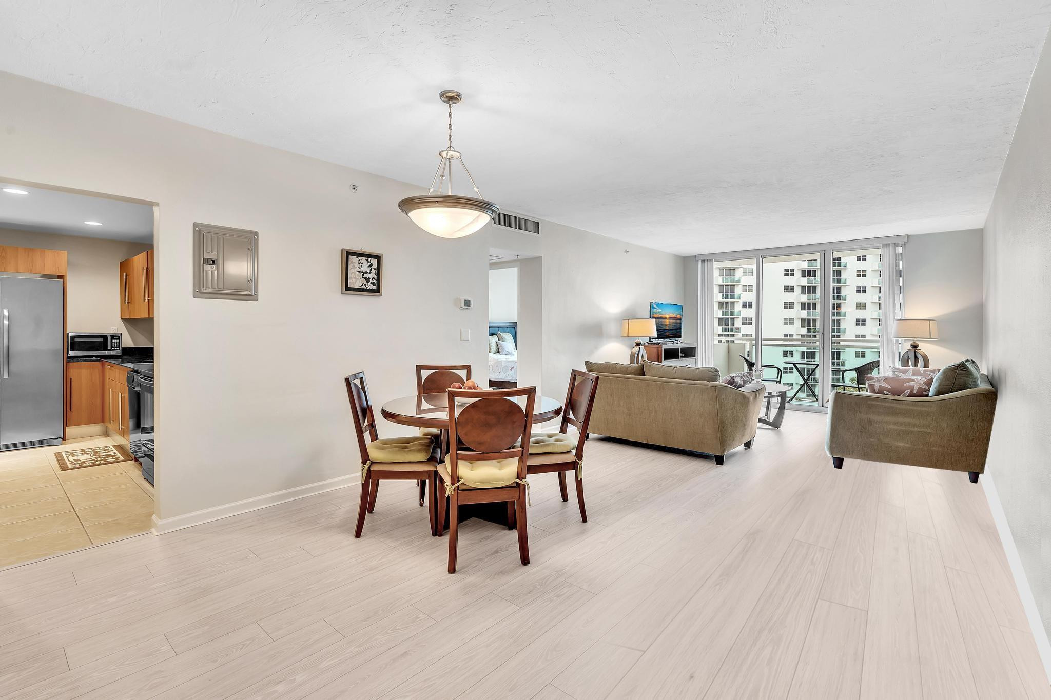 3000 S Ocean Drive 714 Property Photo 12