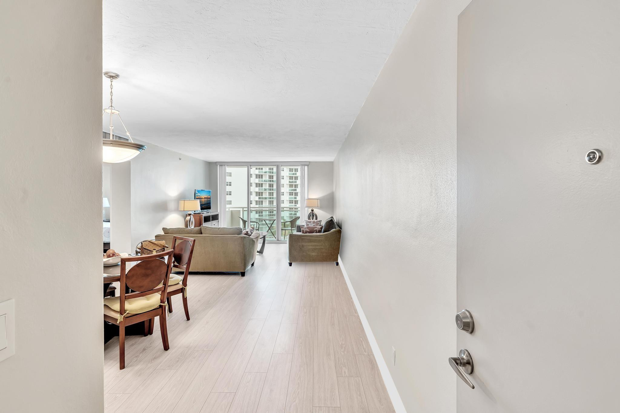 3000 S Ocean Drive 714 Property Photo 14