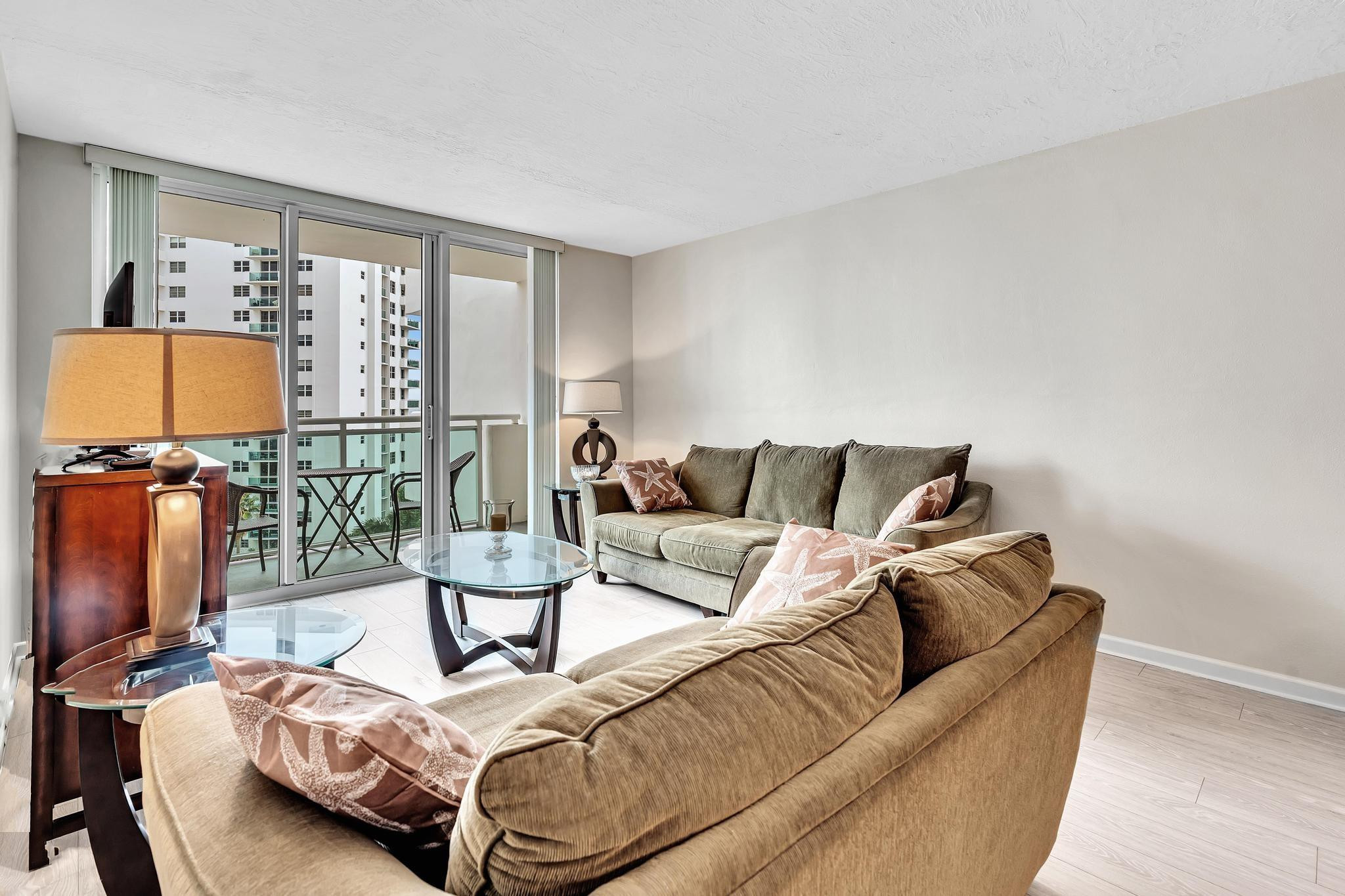 3000 S Ocean Drive 714 Property Photo 17