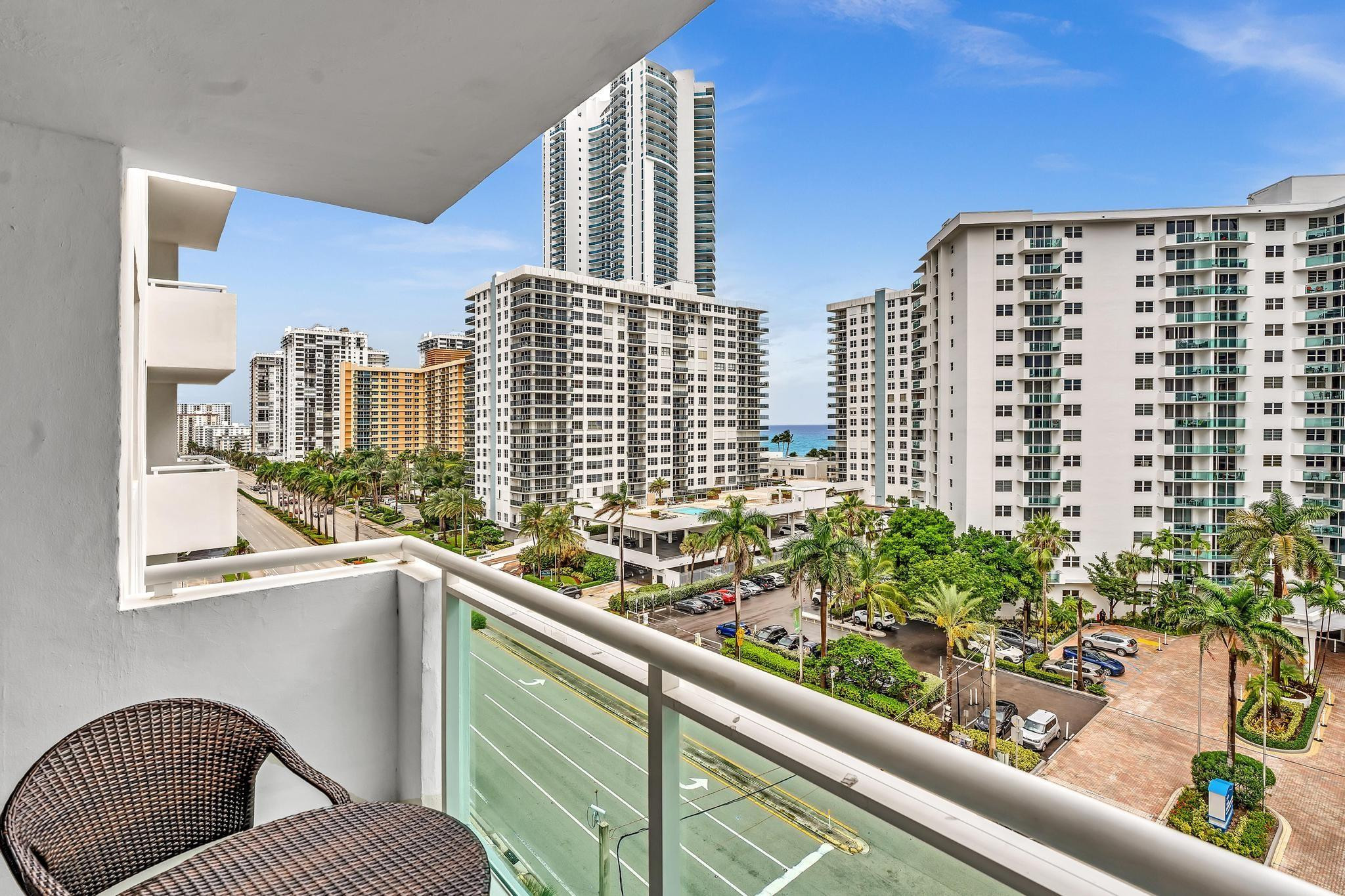 3000 S Ocean Drive 714 Property Photo 23