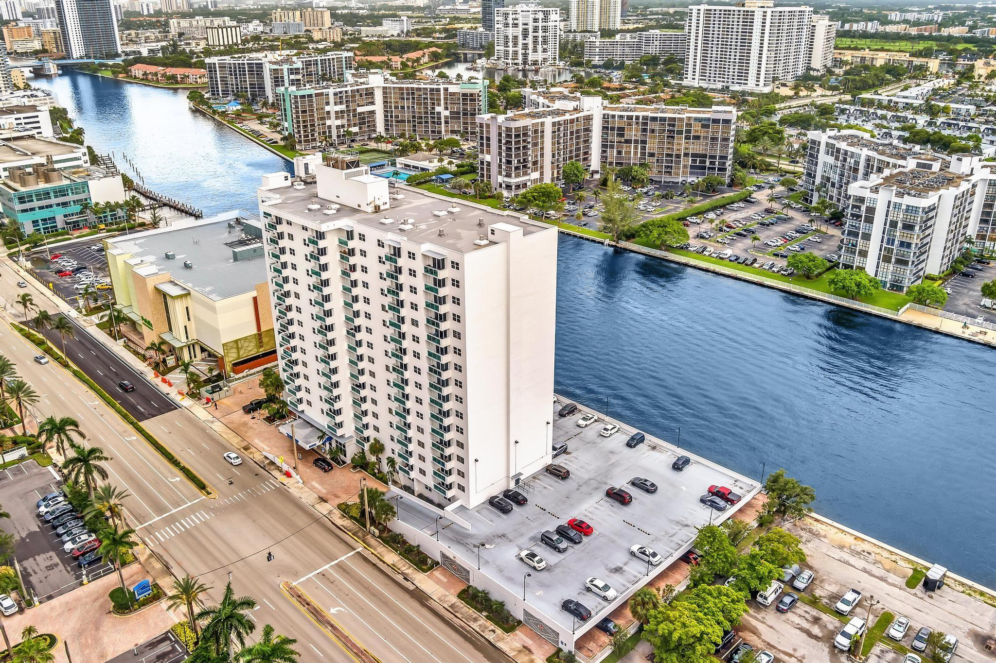 3000 S Ocean Drive 714 Property Photo 71