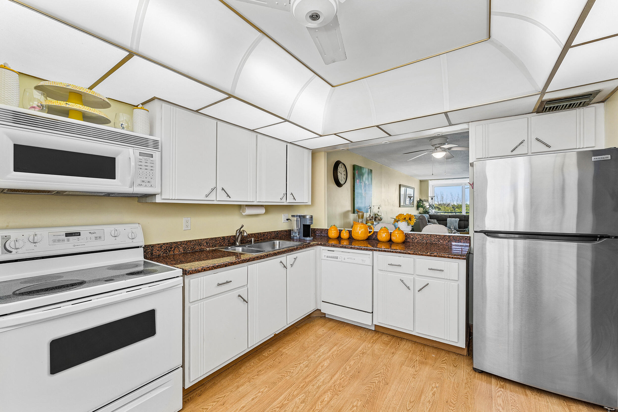1631 Riverview Road 505 Property Photo 8