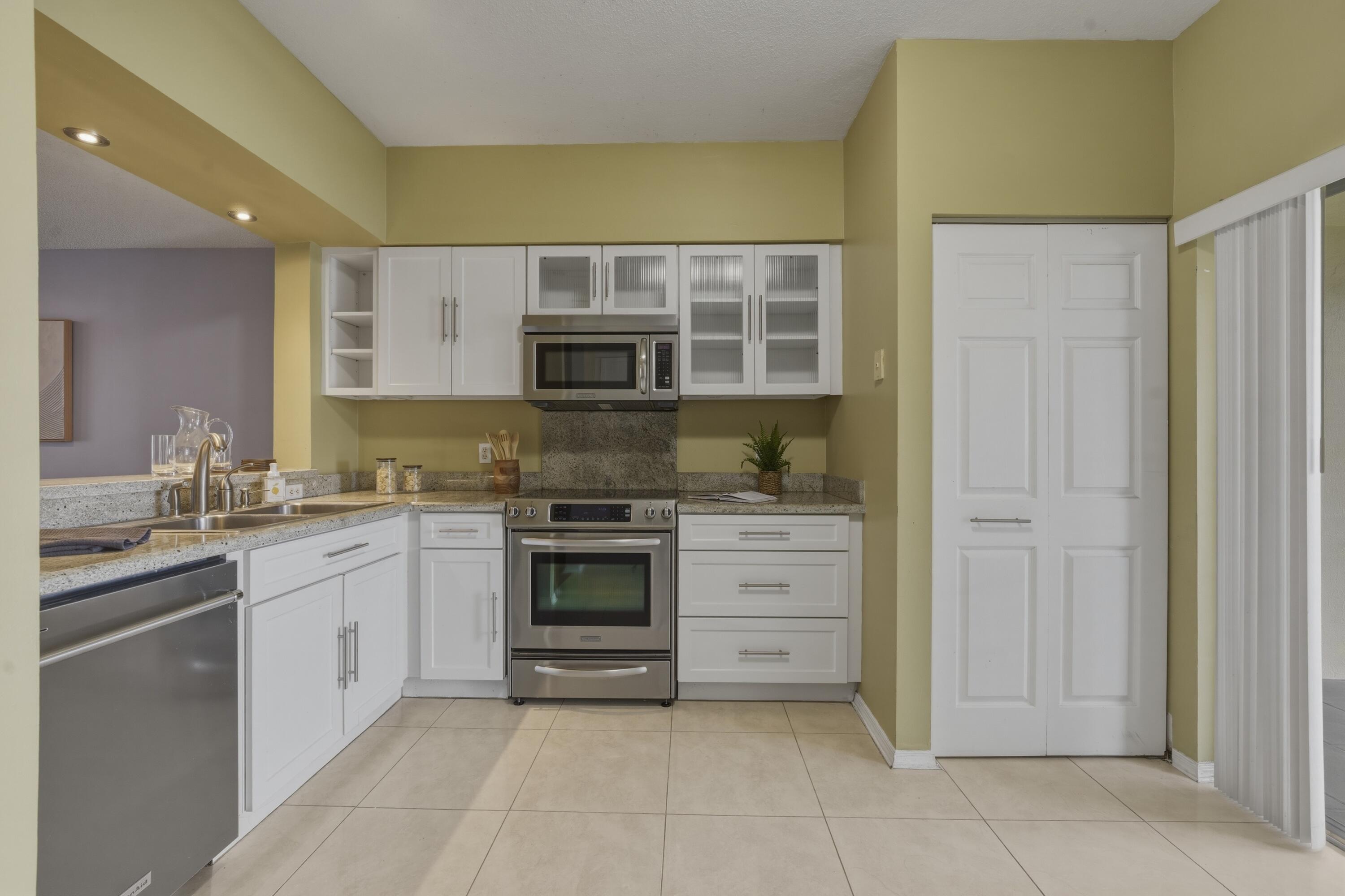 16635 Hemingway Drive Property Photo 10