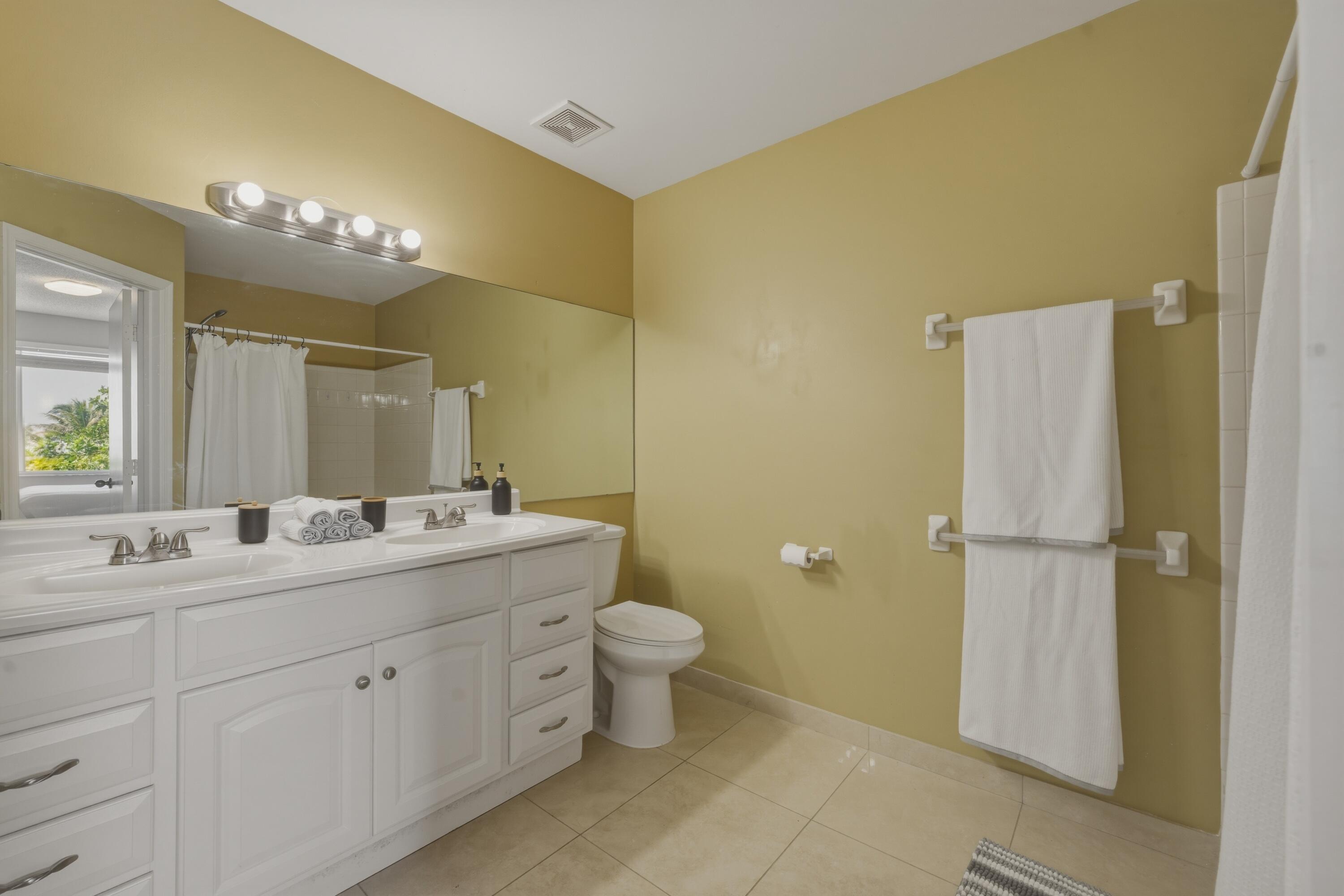 16635 Hemingway Drive Property Photo 20
