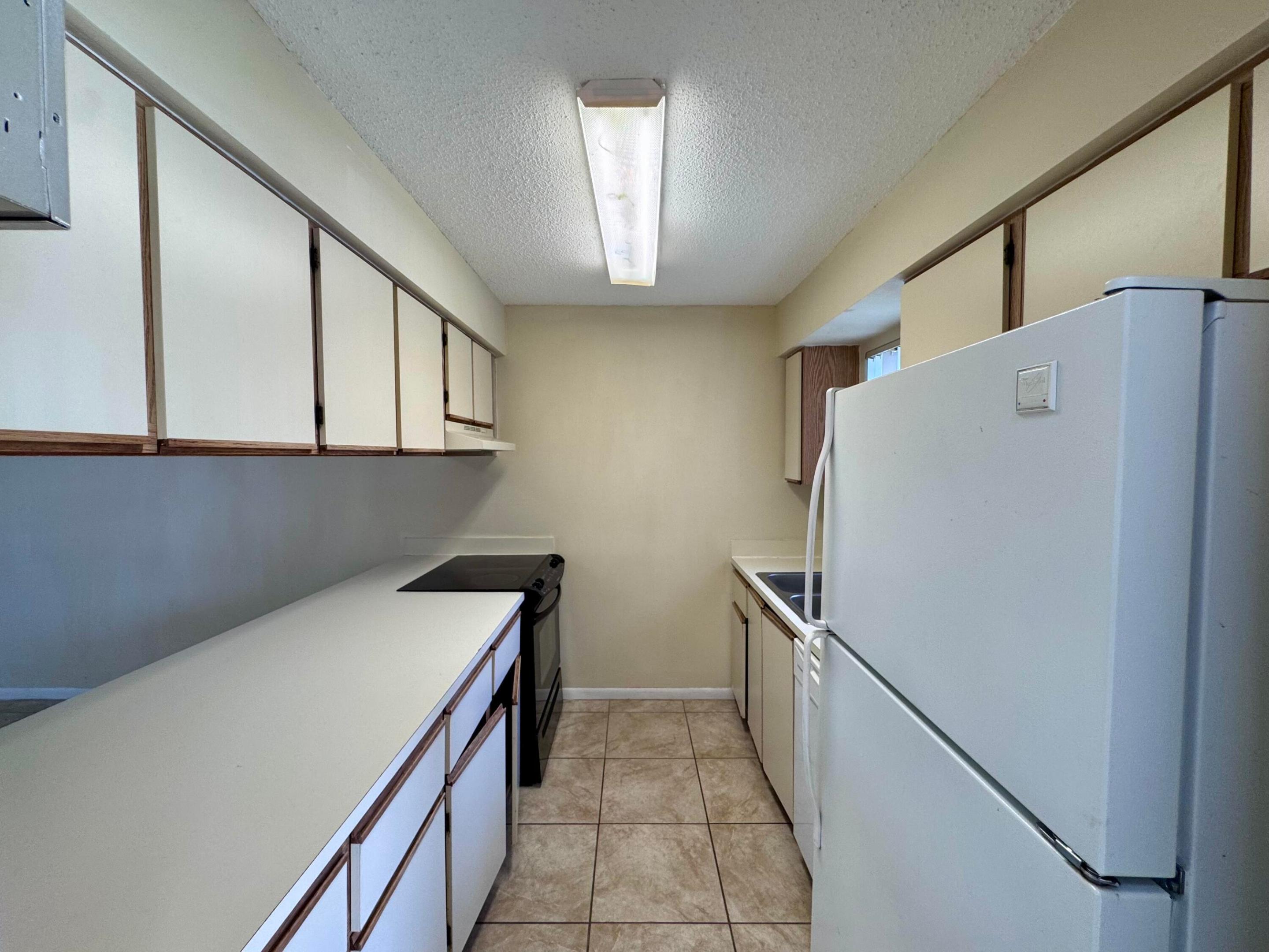 704 Riverside Drive Property Photo 6