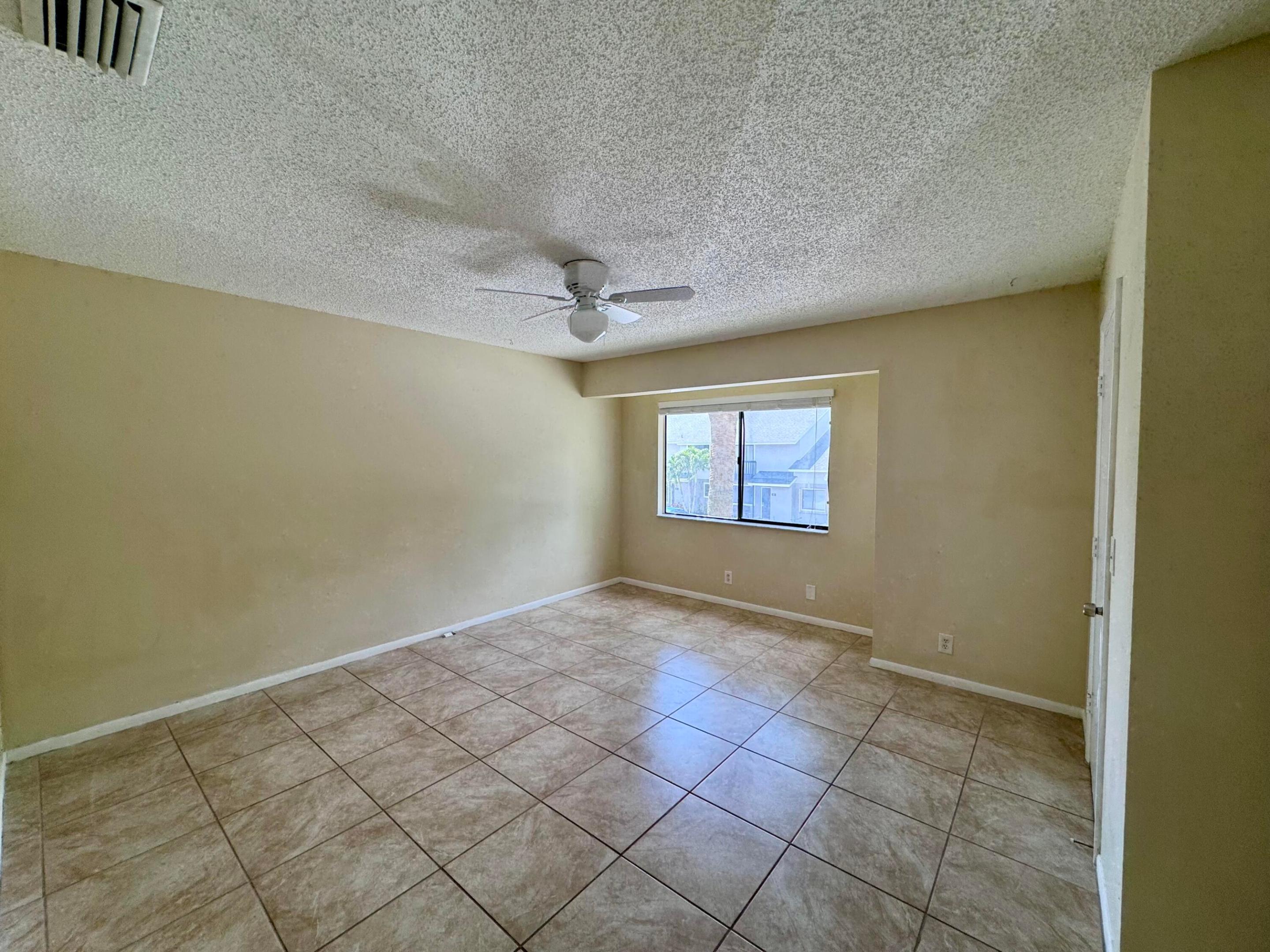 704 Riverside Drive Property Photo 12