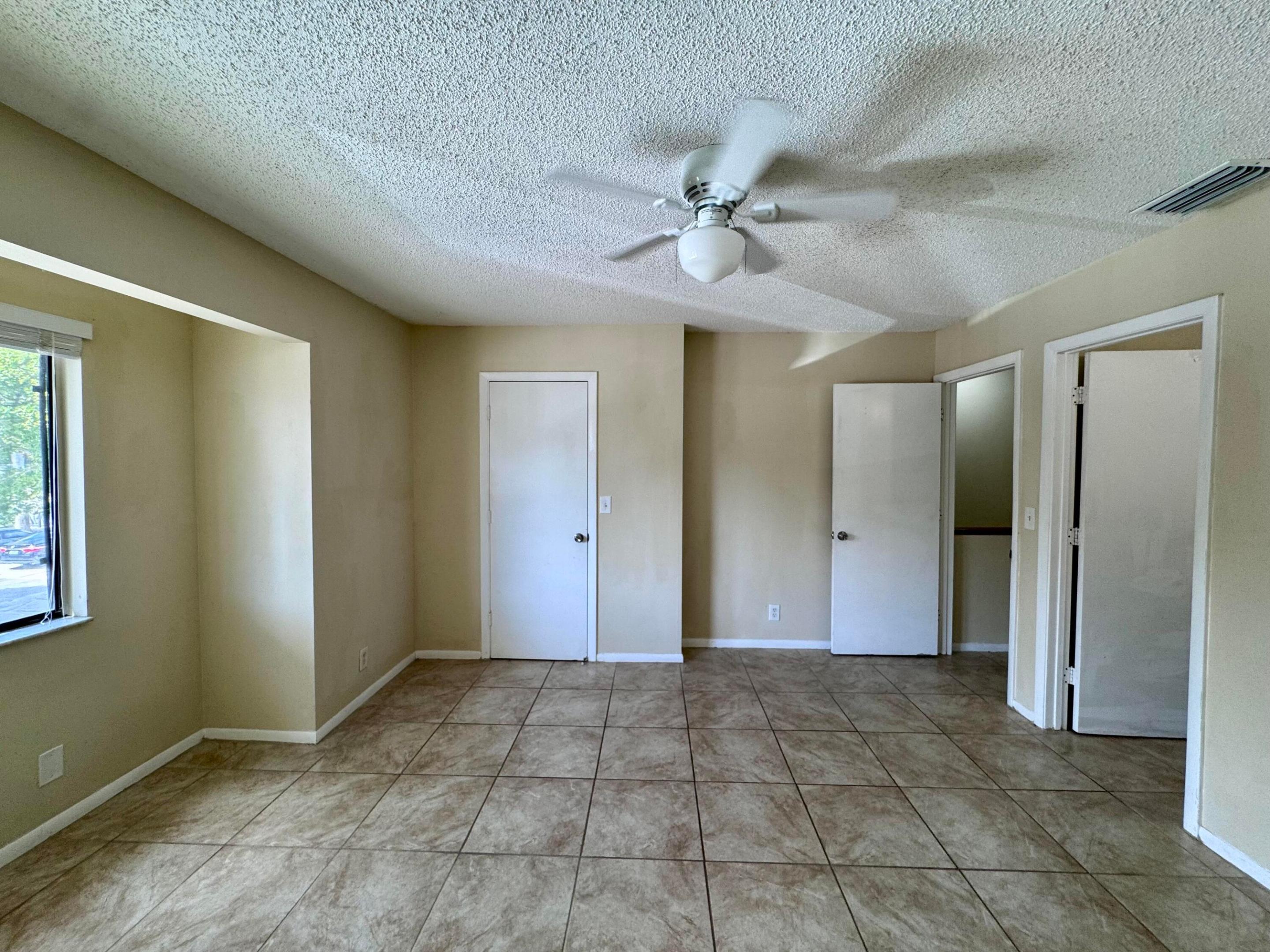 704 Riverside Drive Property Photo 14