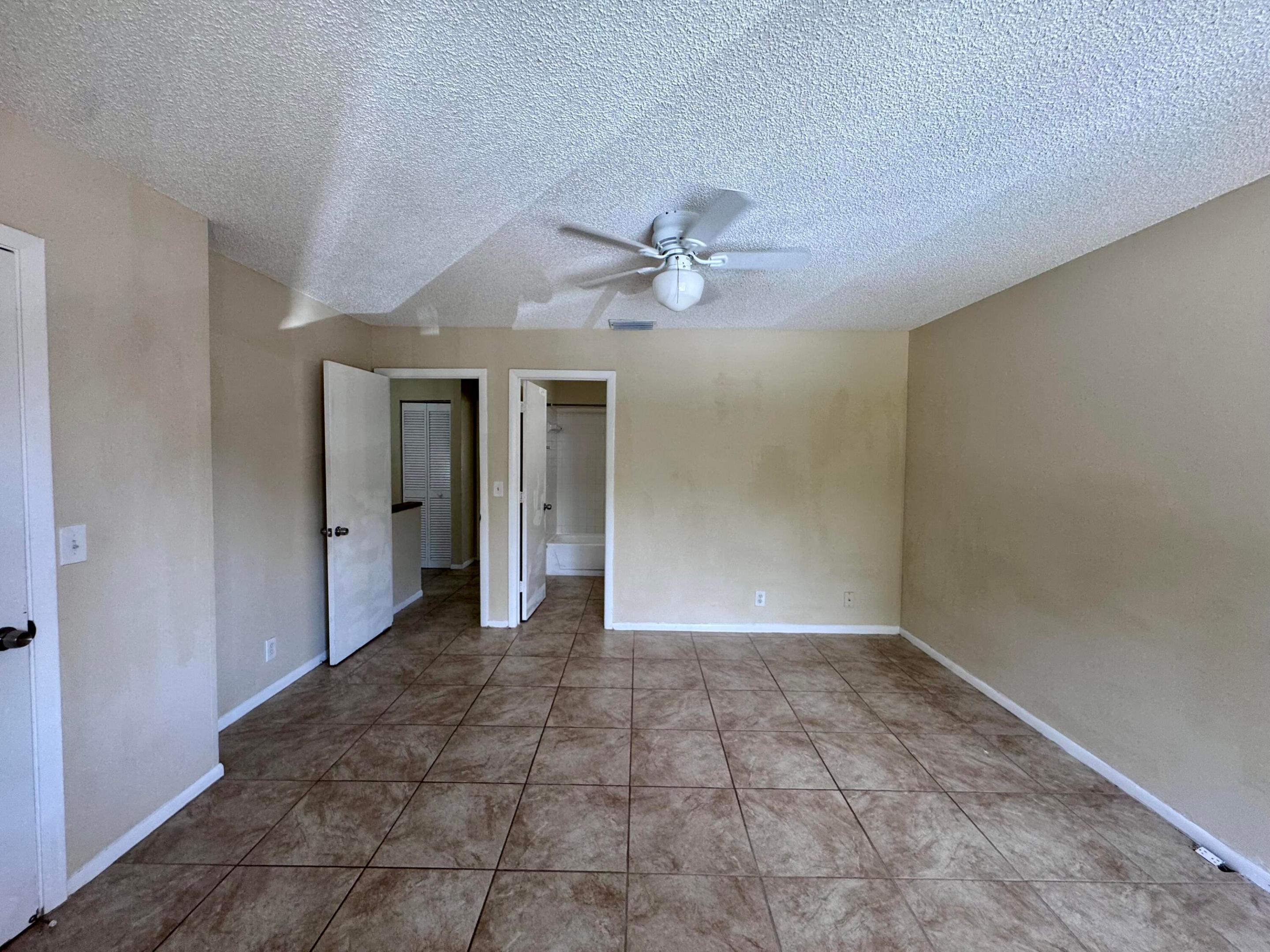 704 Riverside Drive Property Photo 16