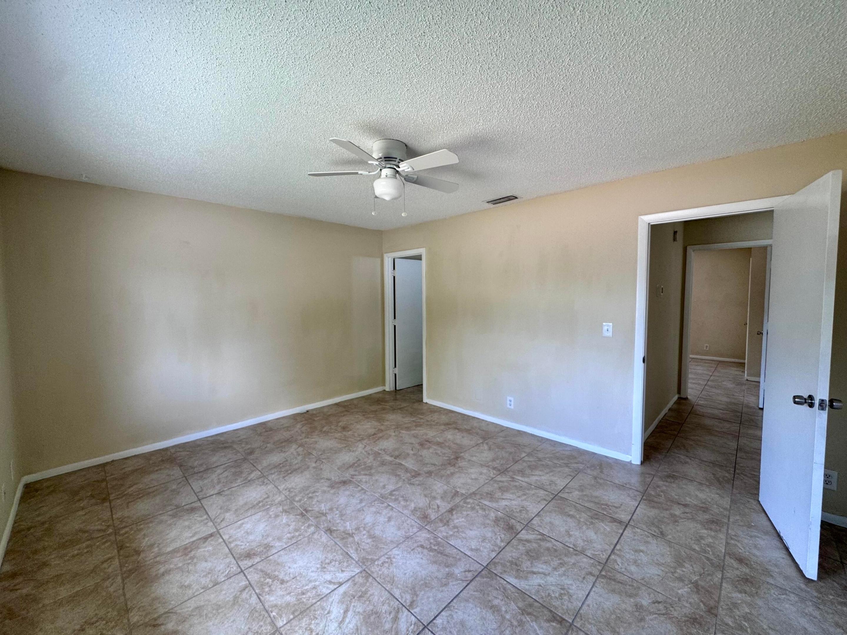 704 Riverside Drive Property Photo 19