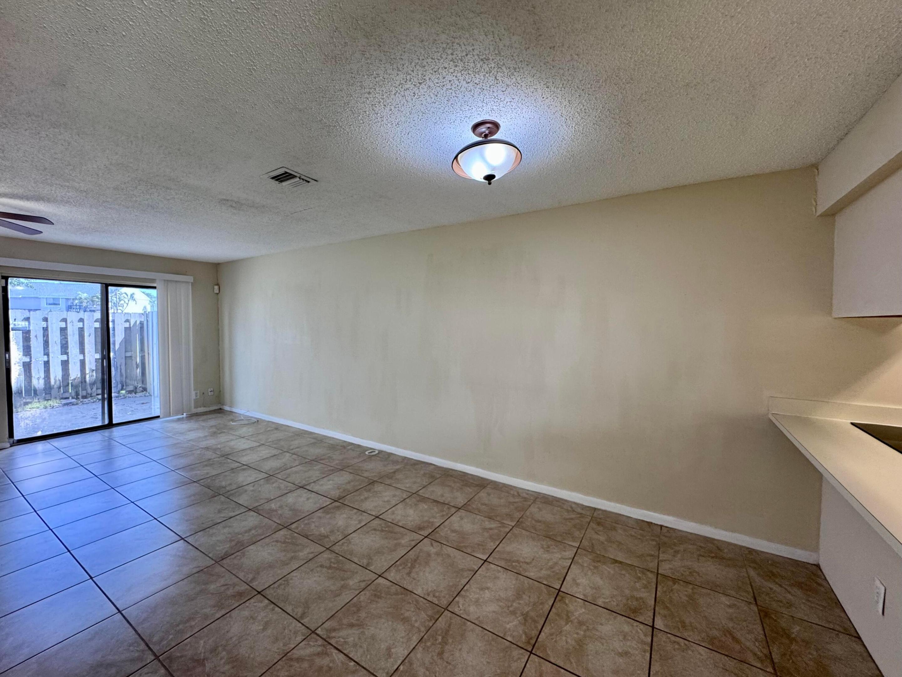 704 Riverside Drive Property Photo 27