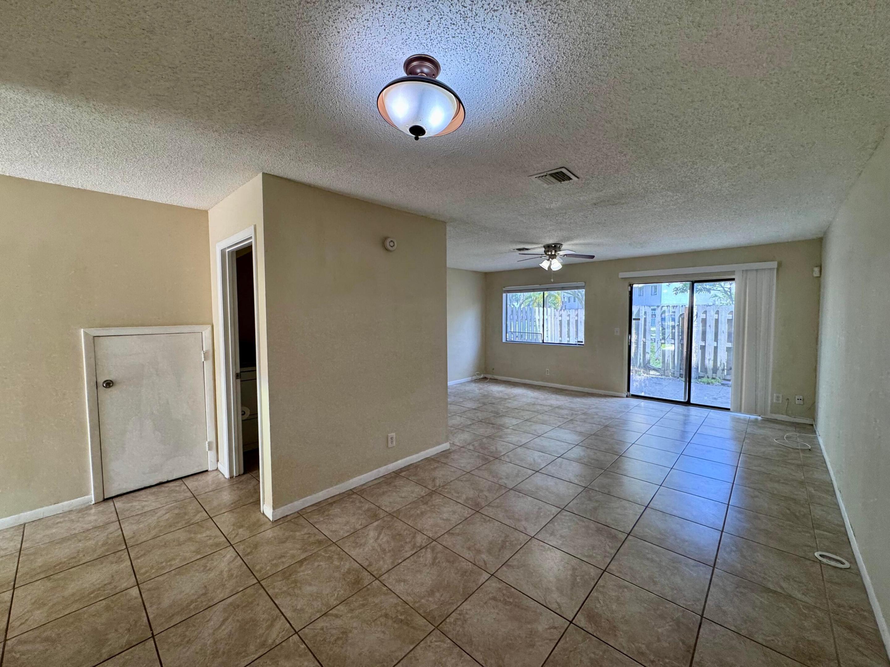 704 Riverside Drive Property Photo 30