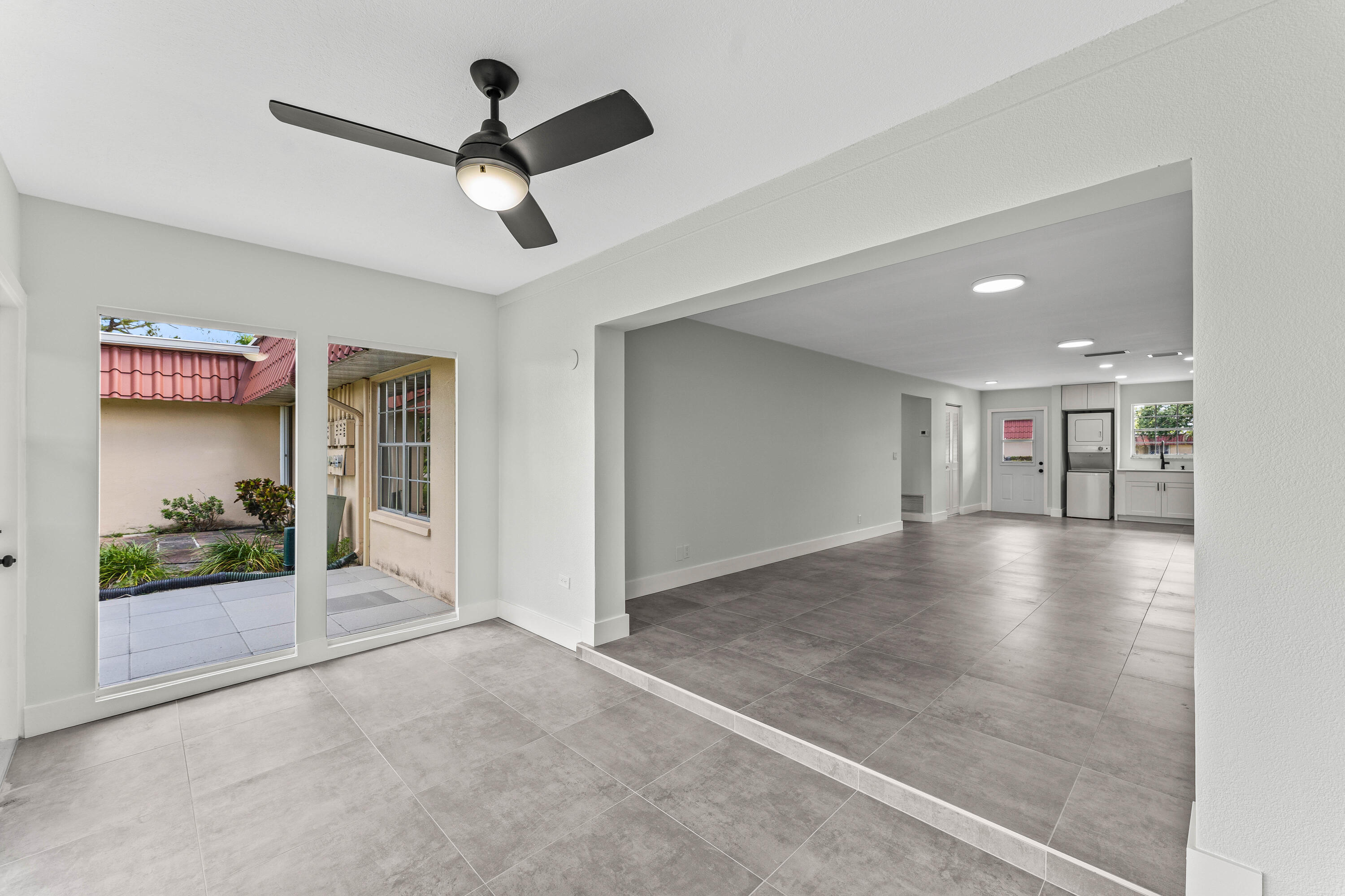 711 Laconia Circle B Property Photo 16