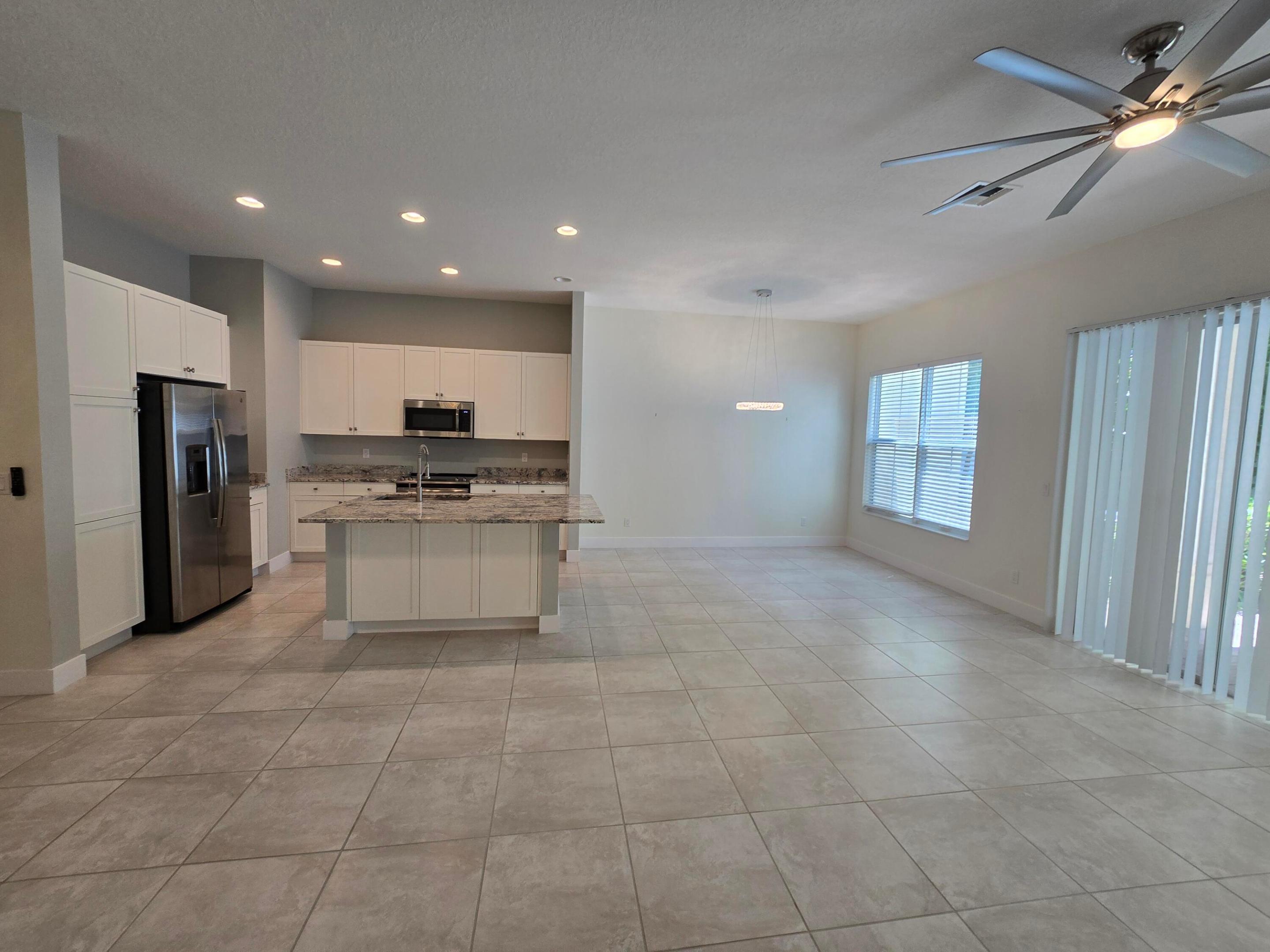 4920 Pointe Midtown Way Property Photo 5