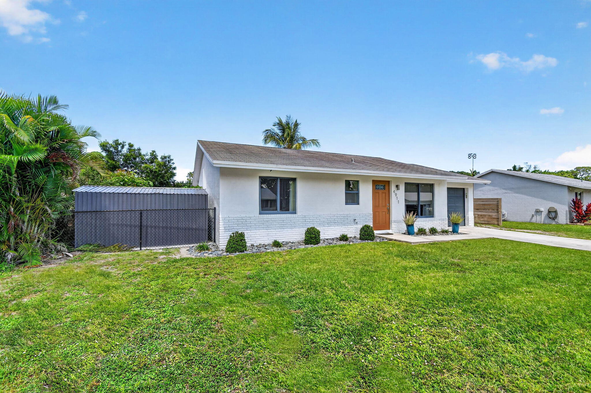 4911 Neros Drive Property Photo 10