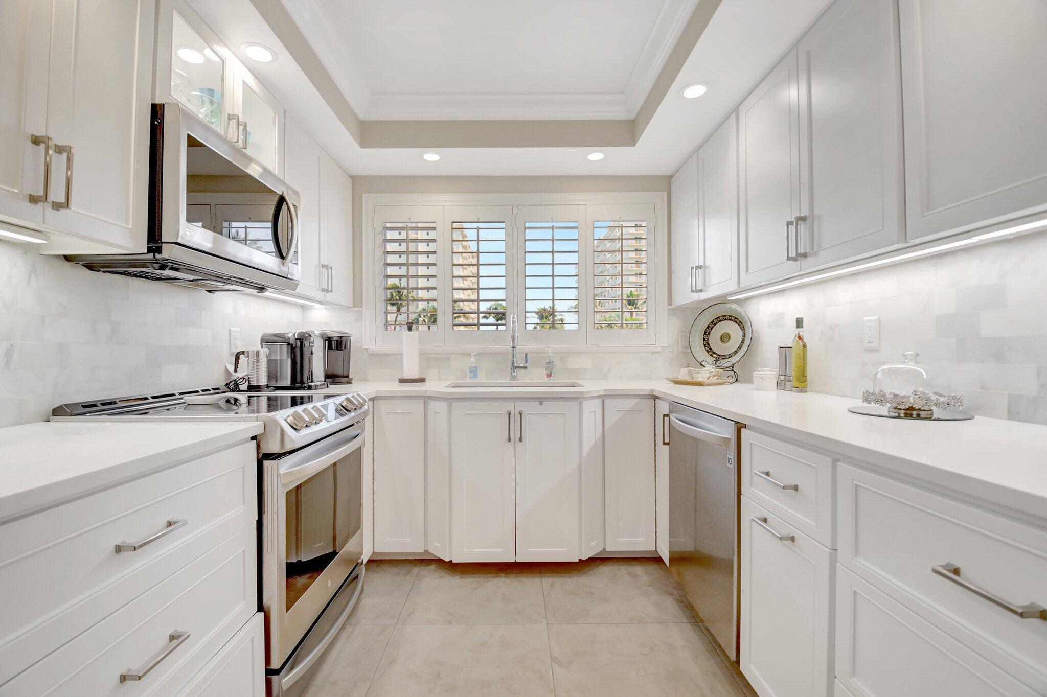3224 S Ocean Boulevard 214-b Property Photo 2
