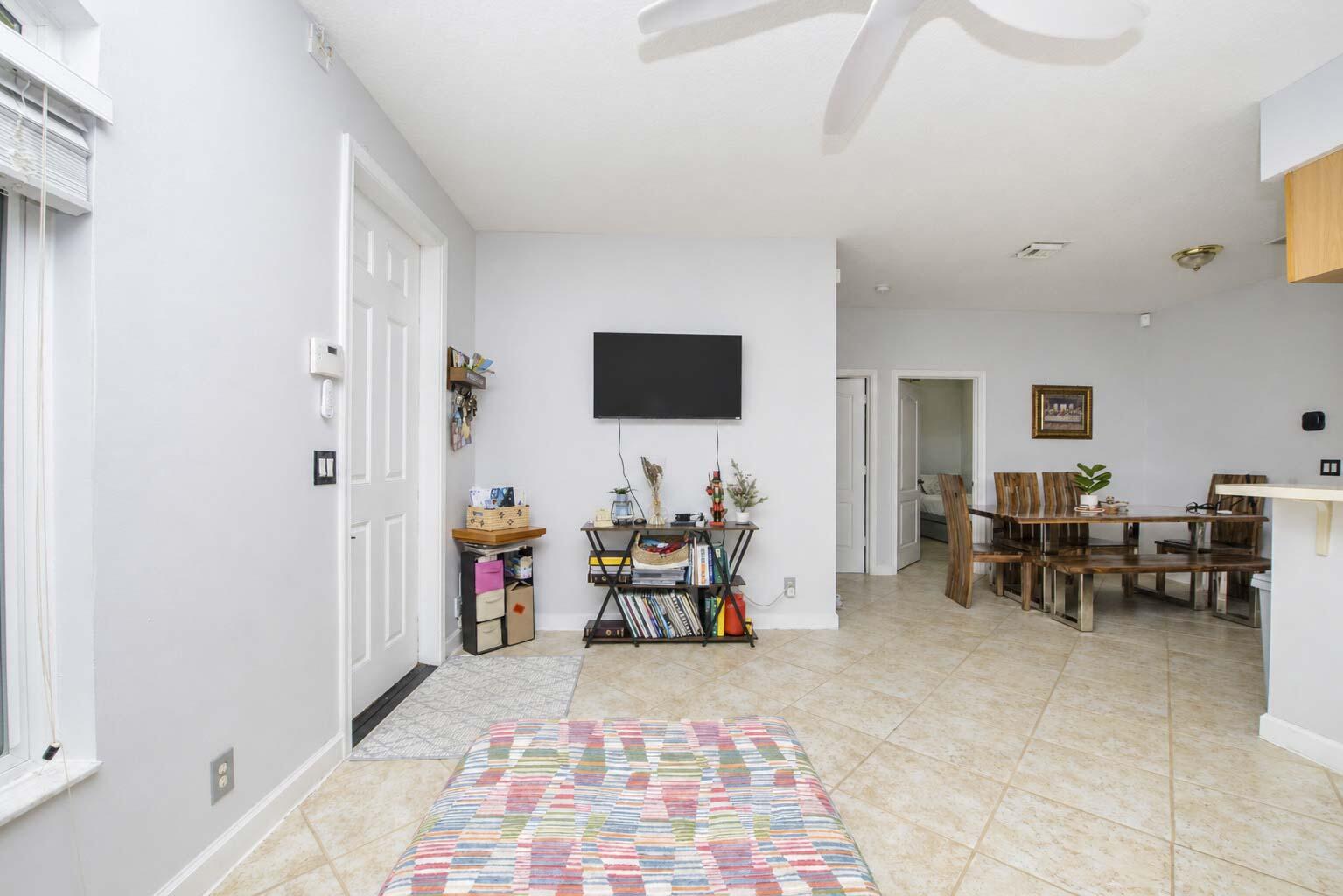 11893 Sturbridge Lane Property Photo 6