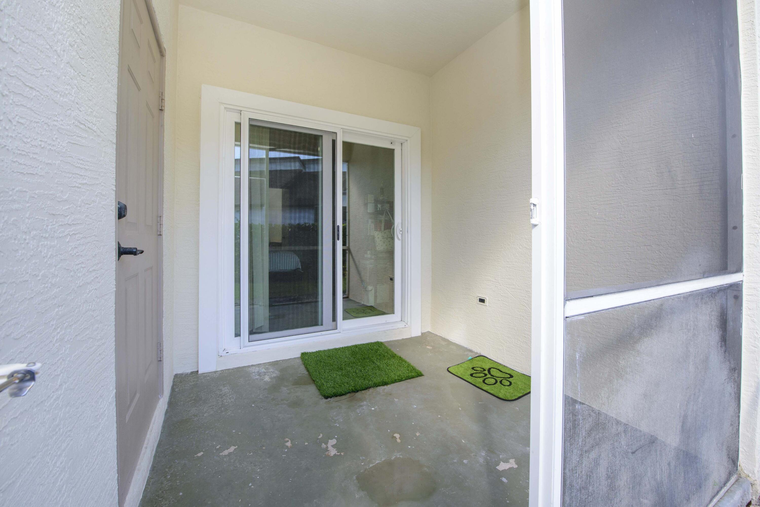 11893 Sturbridge Lane Property Photo 17